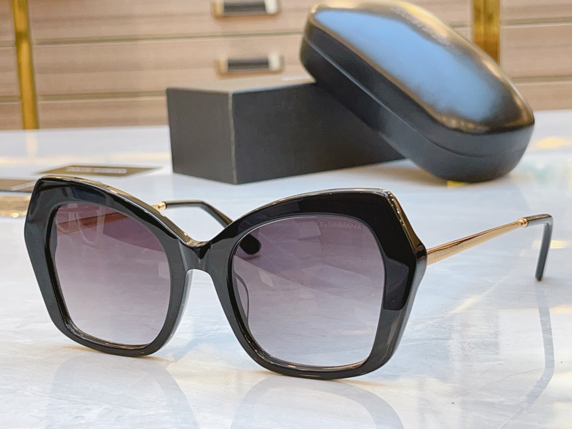 ，【DOLCE & GABBAN*】D*G新款太阳镜，MODEL：DG4399，SIZE：53口21-1