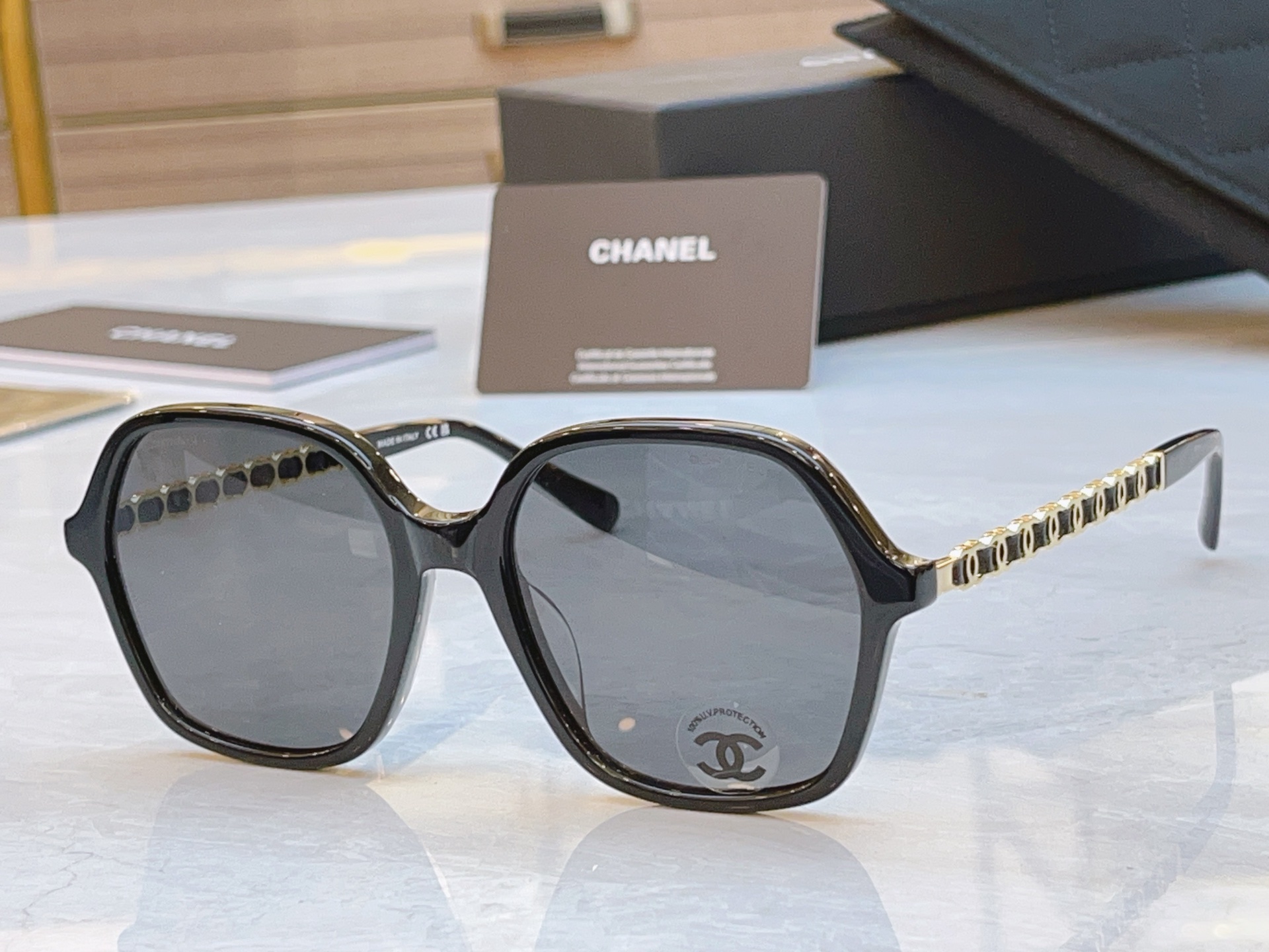 ，【CHANE*】香奈儿新款太阳镜🕶️🕶️，MODEL：CH3489Q，SIZE：55口19-145