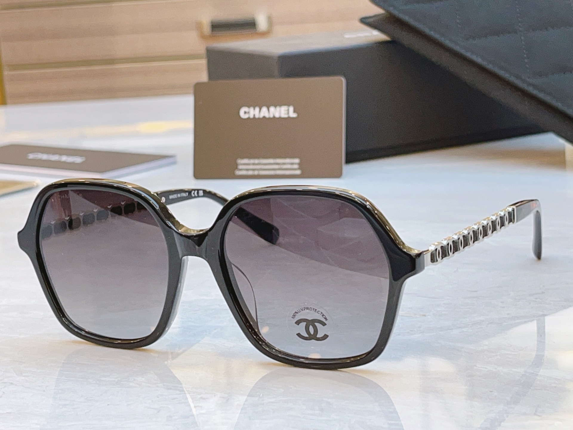 ，【CHANE*】香奈儿新款太阳镜🕶️🕶️，MODEL：CH3489Q，SIZE：55口19-145