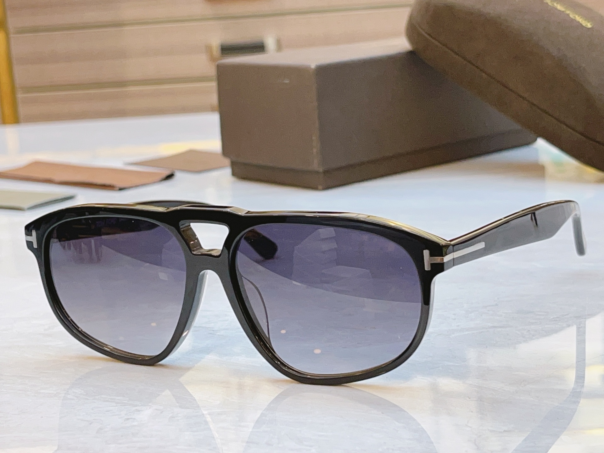 ，【TOM FOR*】汤姆*福特新款太阳镜🕶️，MODEL：FT1000，SIZE：58口15-140