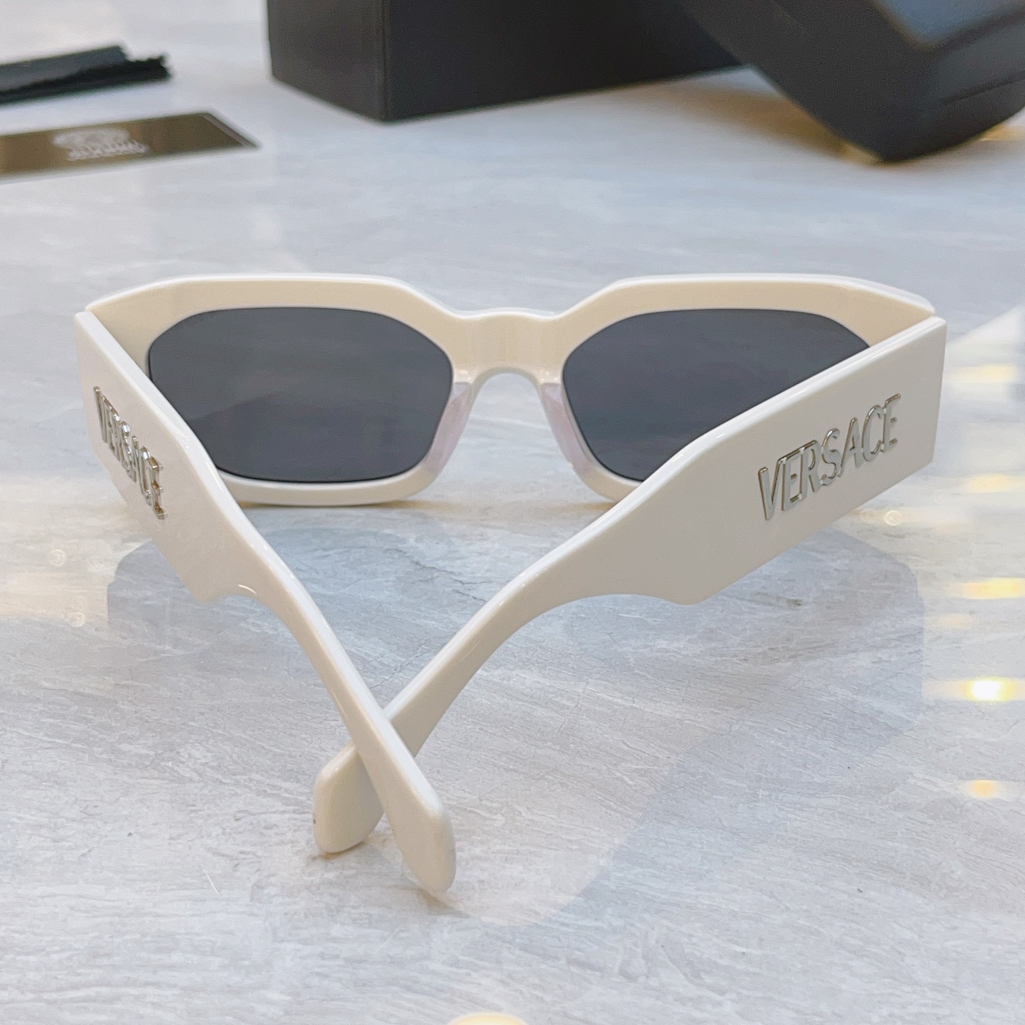 ，【VERSAC*】范思*哲新款太阳镜，MODEL：VE 4489U，SIZE：55口19-145
