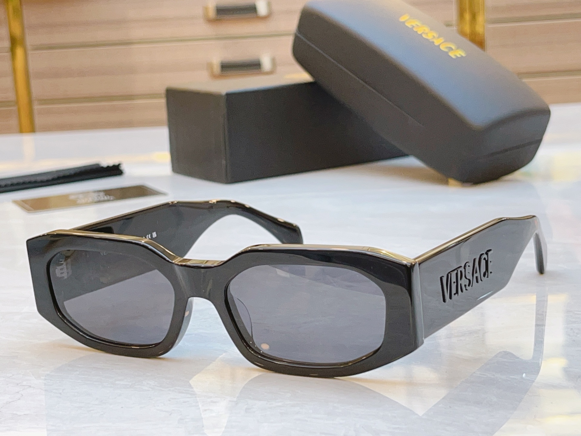 ，【VERSAC*】范思*哲新款太阳镜，MODEL：VE 4489U，SIZE：55口19-145