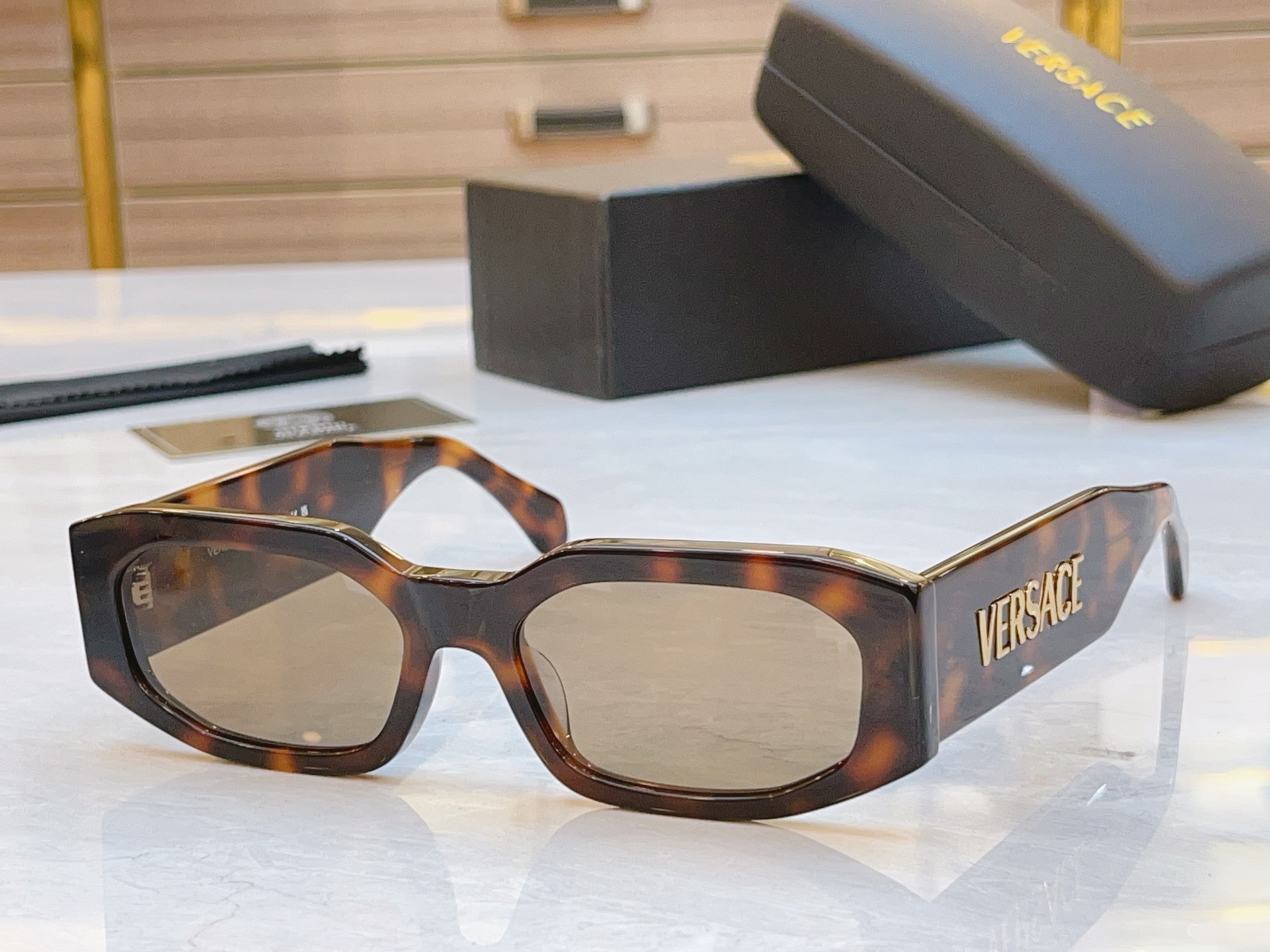 ，【VERSAC*】范思*哲新款太阳镜，MODEL：VE 4489U，SIZE：55口19-145