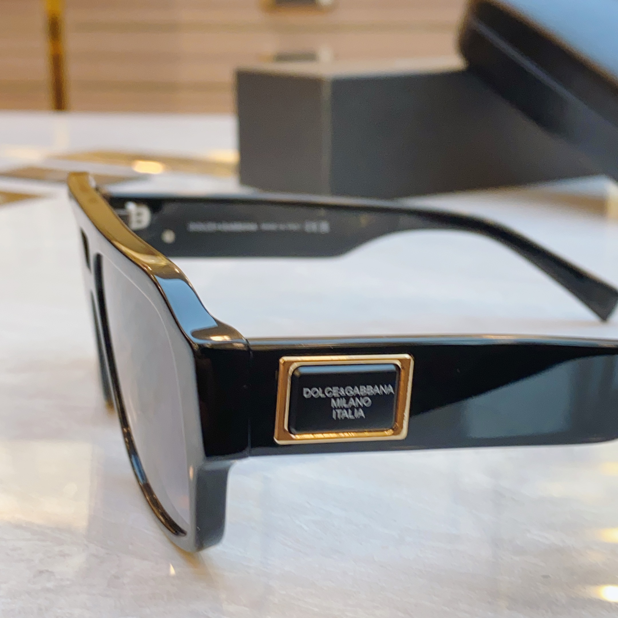 ，【DOLCE & GABBAN*】D*G新款太阳镜，MODEL：DG4506，SIZE：56口17-1