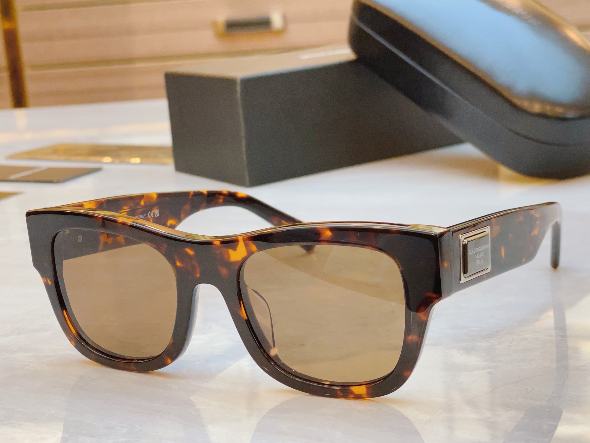 ，【DOLCE & GABBAN*】D*G新款太阳镜，MODEL：DG4509，SIZE：56口17-1