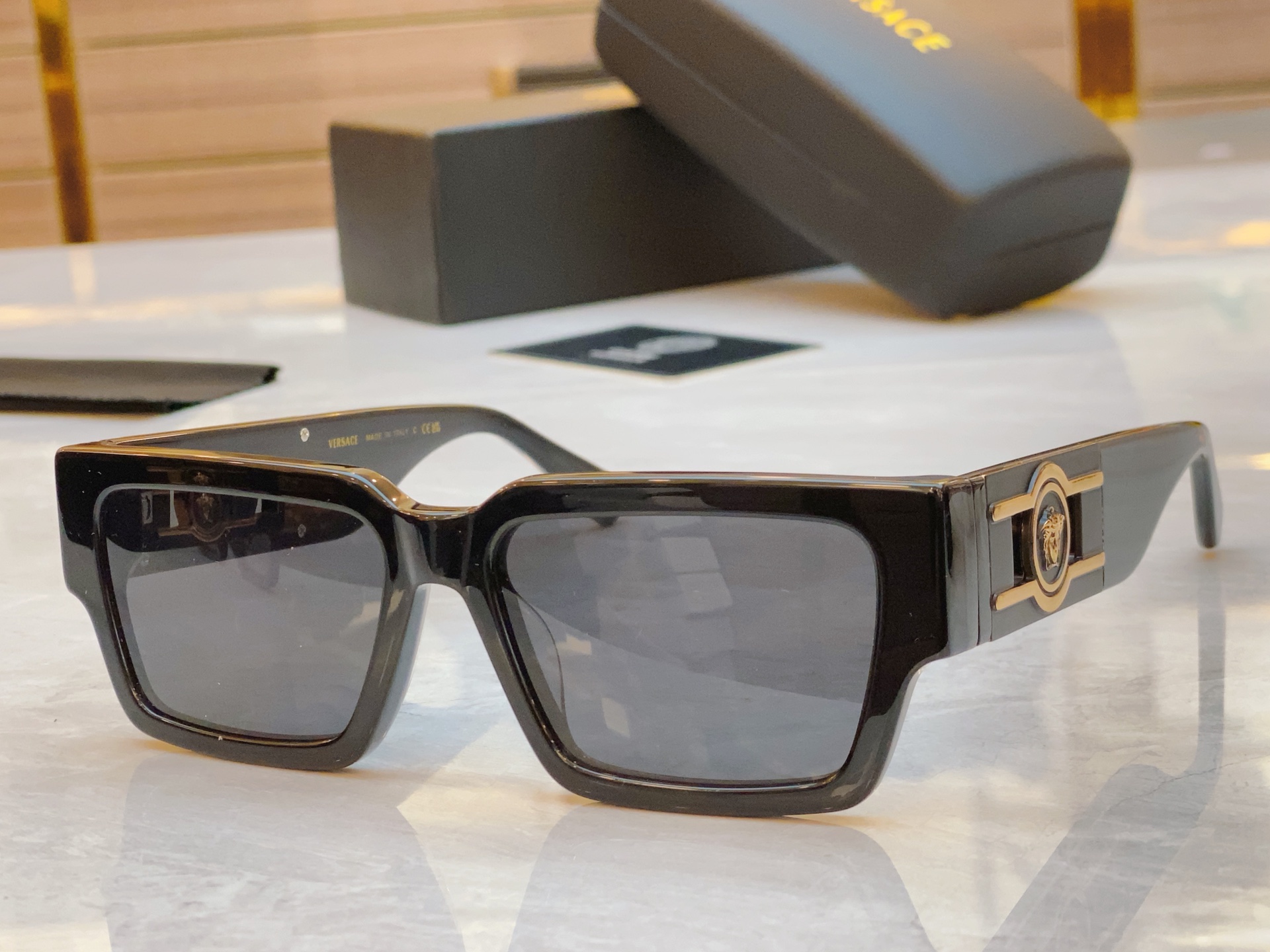 ，【VERSAC*】范思*哲新款太阳镜，MODEL：VE 4459，SIZE：56口17-140