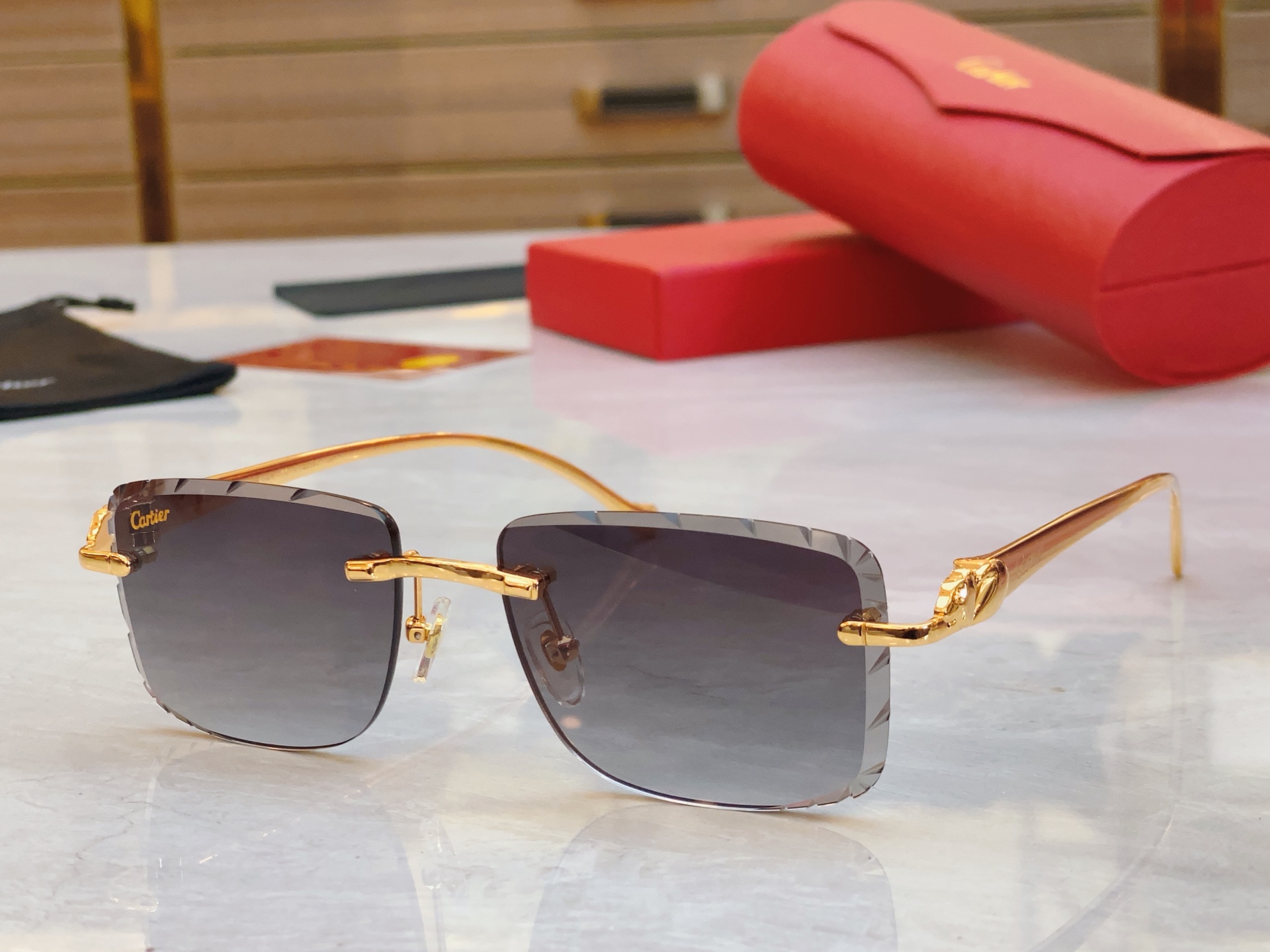 ，【CARTIE*】卡地*亚新款太阳镜，CT6689，size 56口17-130
