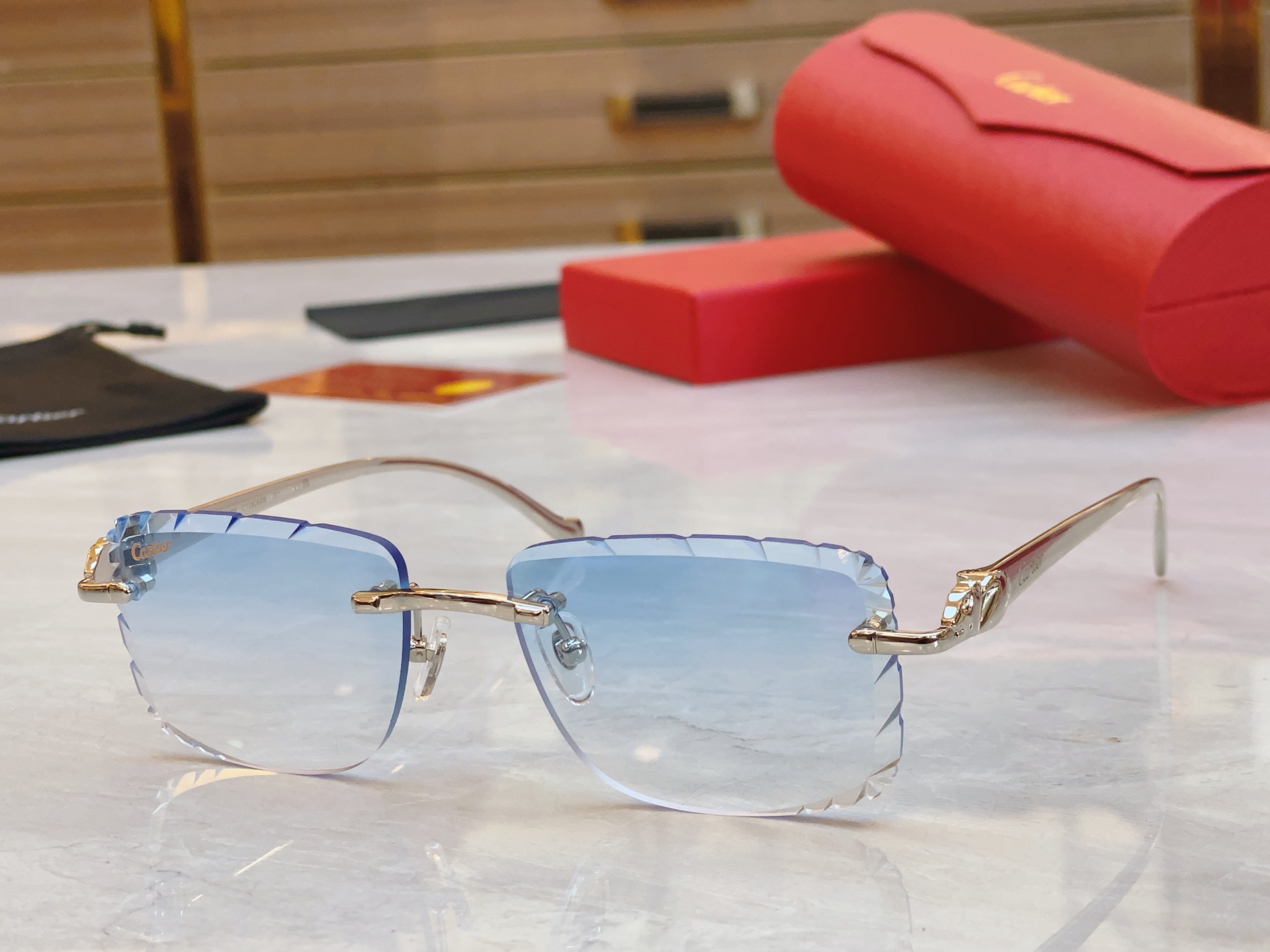 ，【CARTIE*】卡地*亚新款太阳镜，CT6689，size 56口17-130