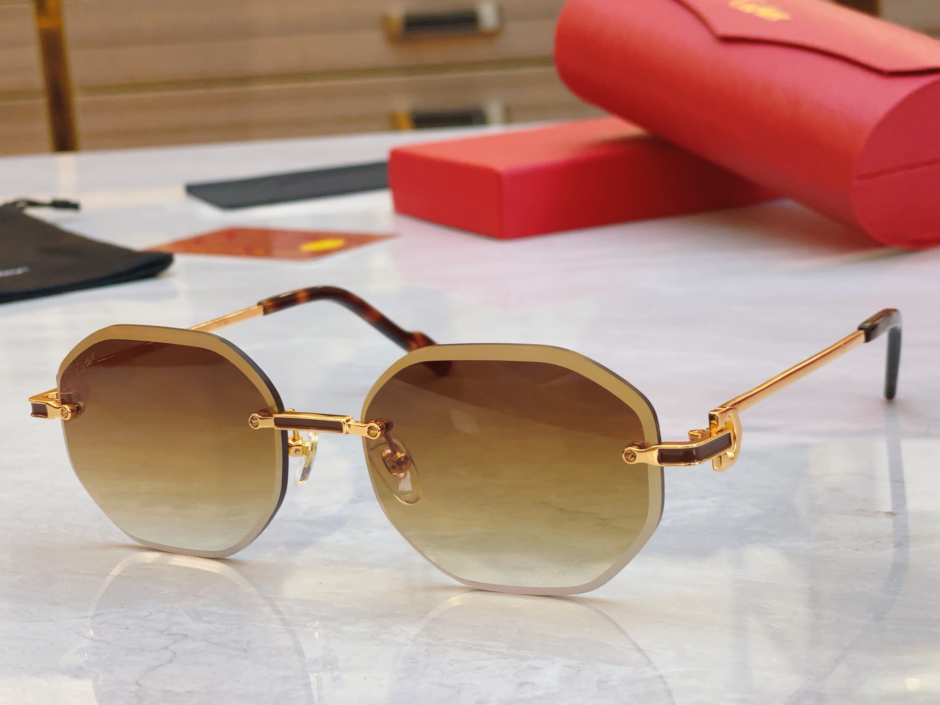 ，【CARTIE*】卡地*亚新款太阳镜，CT0540S，size 48口21-148
