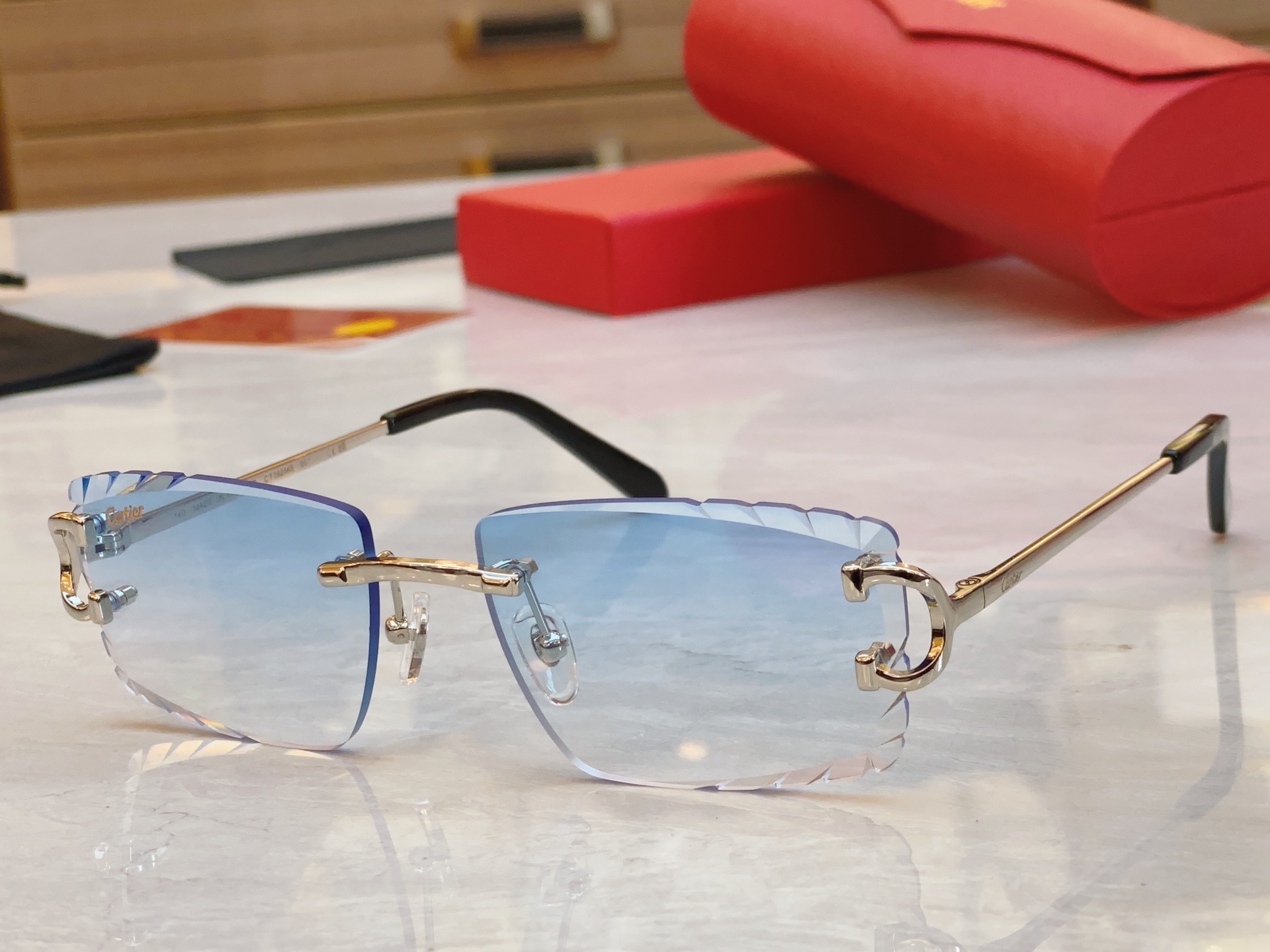 ，【CARTIE*】卡地*亚新款太阳镜，CT1638，size 56口17-135