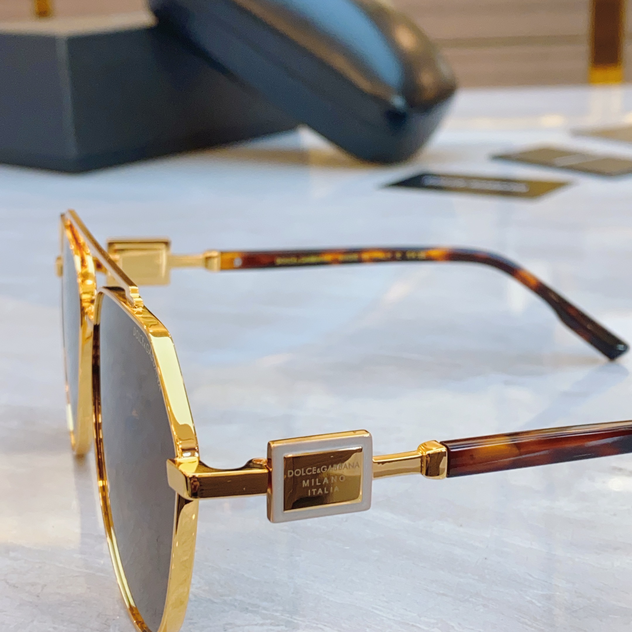 ，【DOLCE & GABBAN*】D*G新款太阳镜，MODEL：DG2315，SIZE：59口15-1