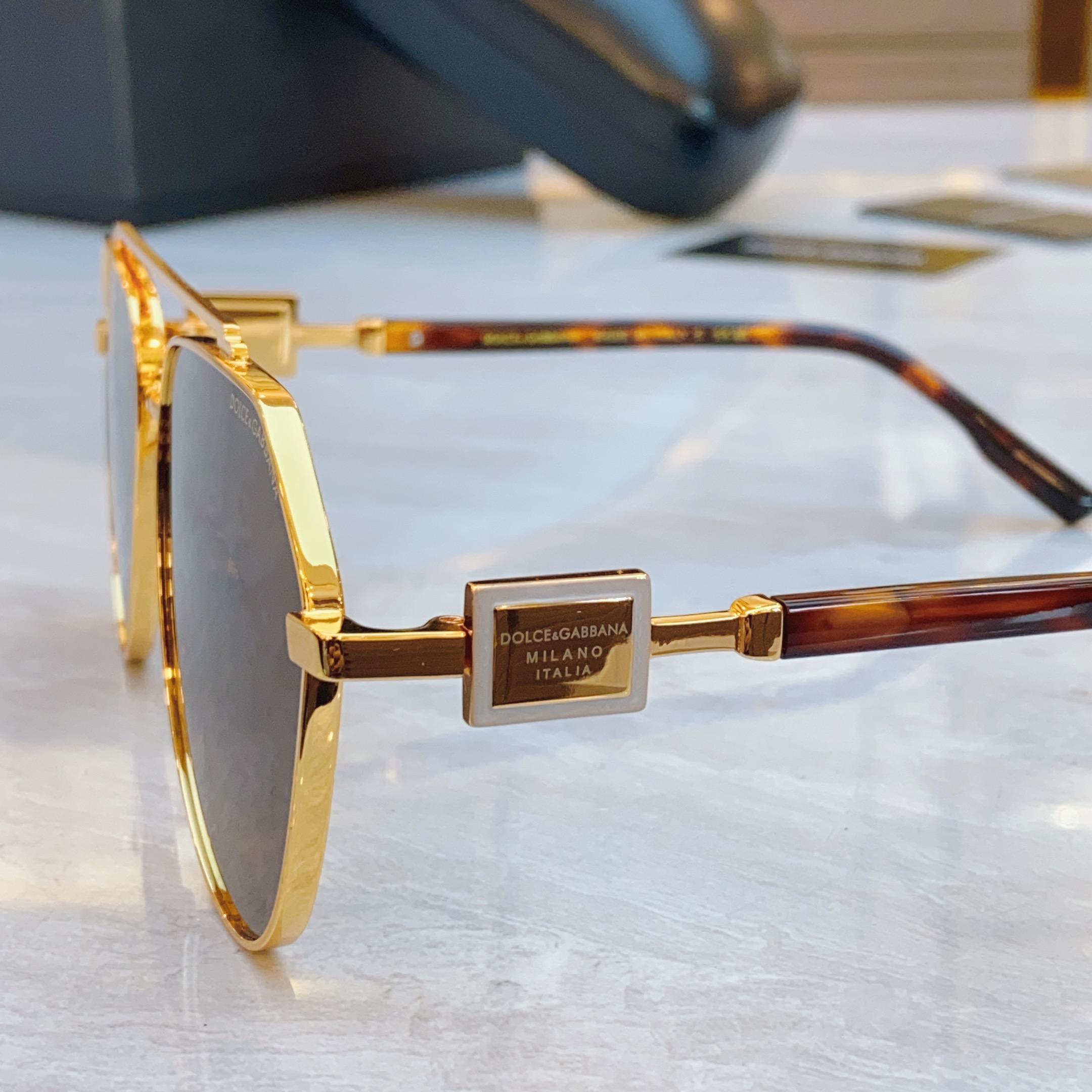 ，【DOLCE & GABBAN*】D*G新款太阳镜，MODEL：DG2315，SIZE：59口15-1
