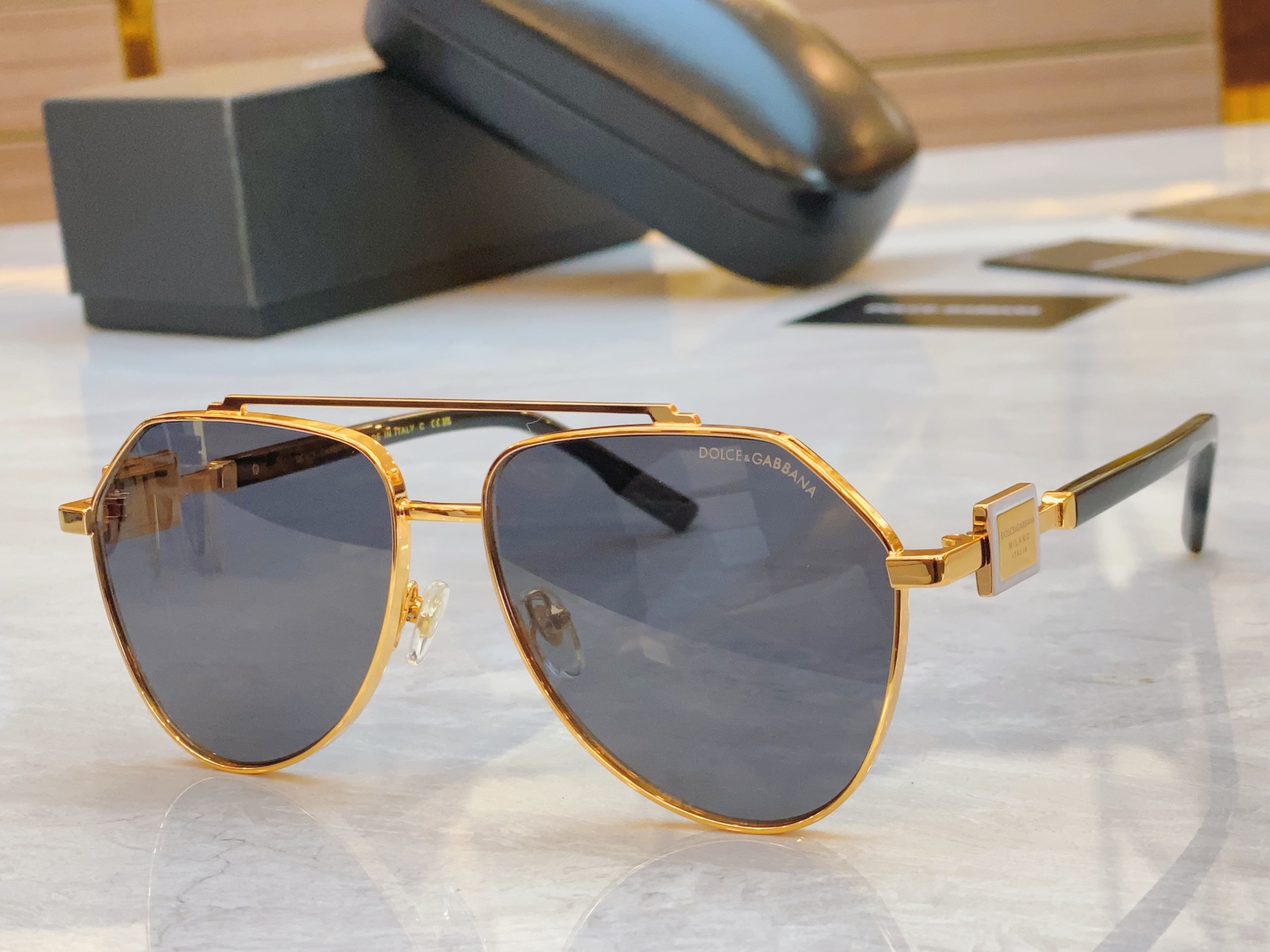 ，【DOLCE & GABBAN*】D*G新款太阳镜，MODEL：DG2315，SIZE：59口15-1
