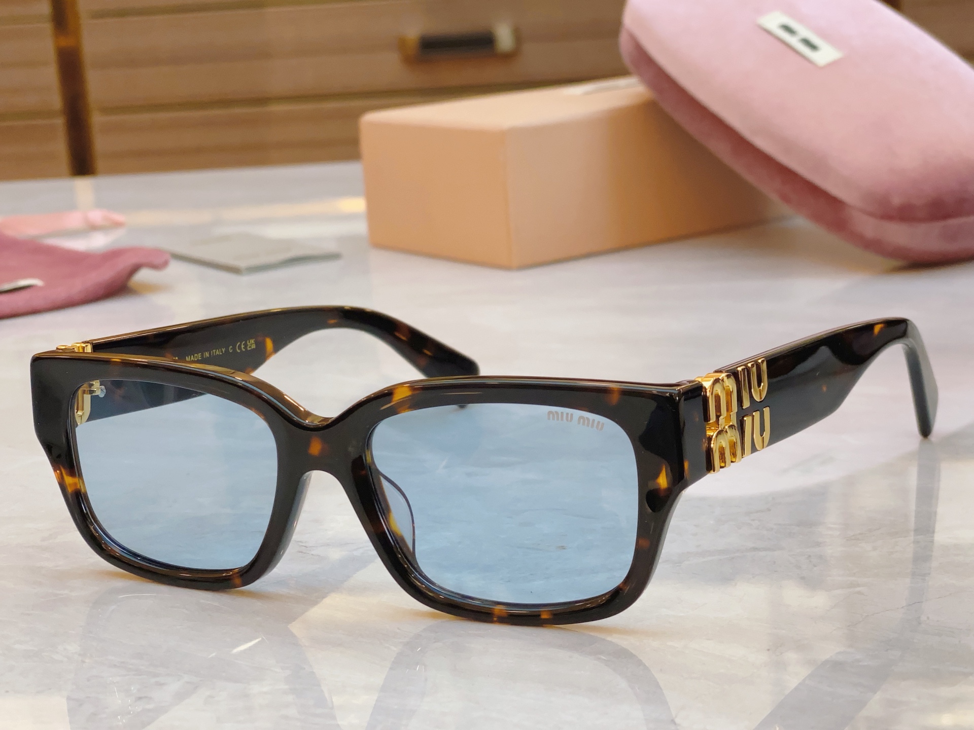 ，【MIU MI*】缪缪新款太阳镜，MODELMU A627S，SIZE：55口19-140