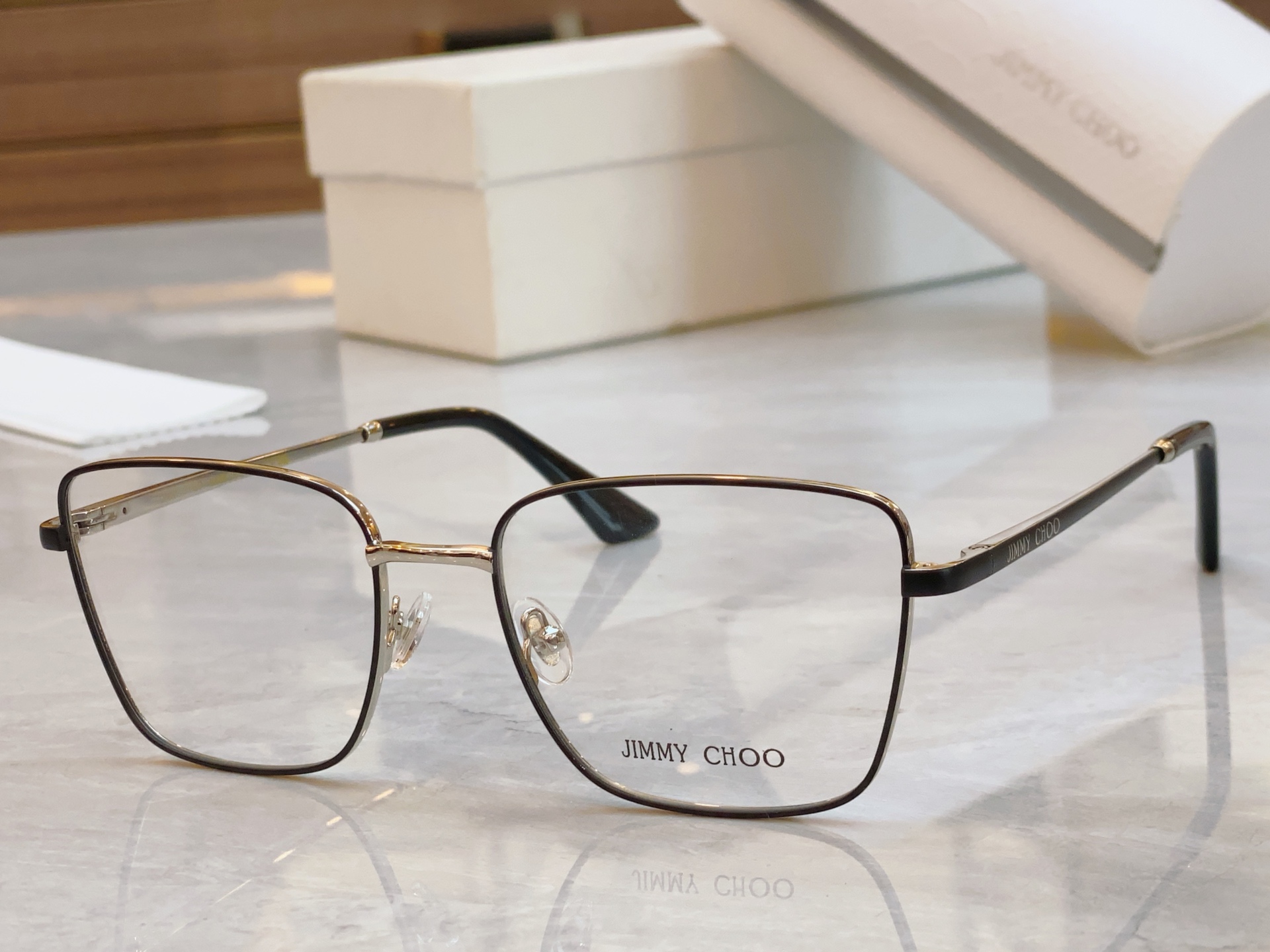 ，【JIMMY CHO*】吉米*周新款太阳镜，MODEL：JC2003，SIZE：56口18-145