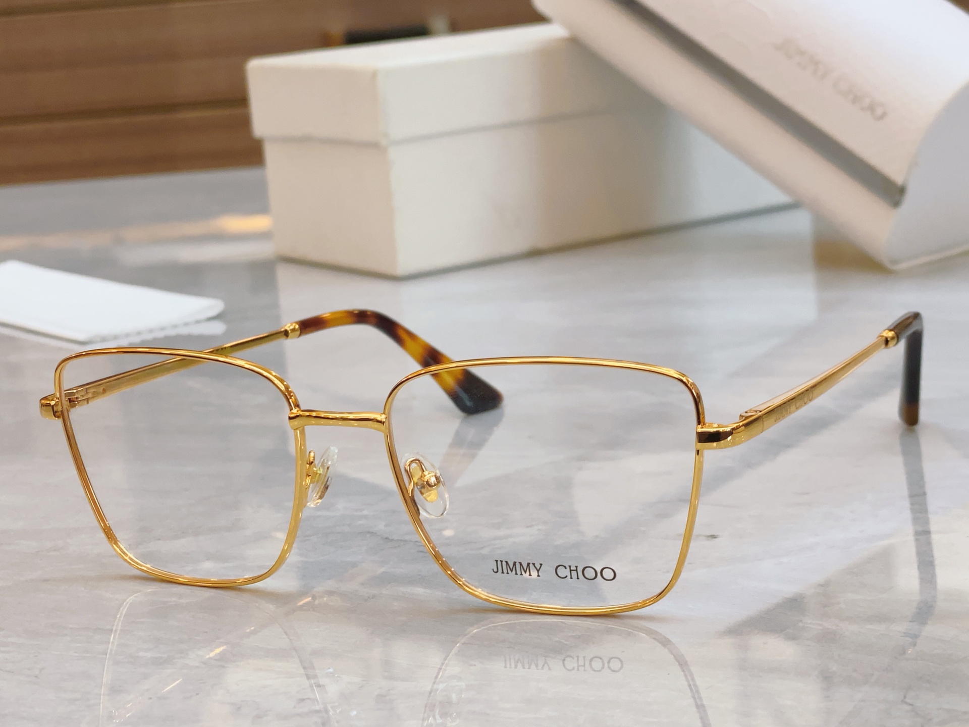 ，【JIMMY CHO*】吉米*周新款太阳镜，MODEL：JC2003，SIZE：56口18-145