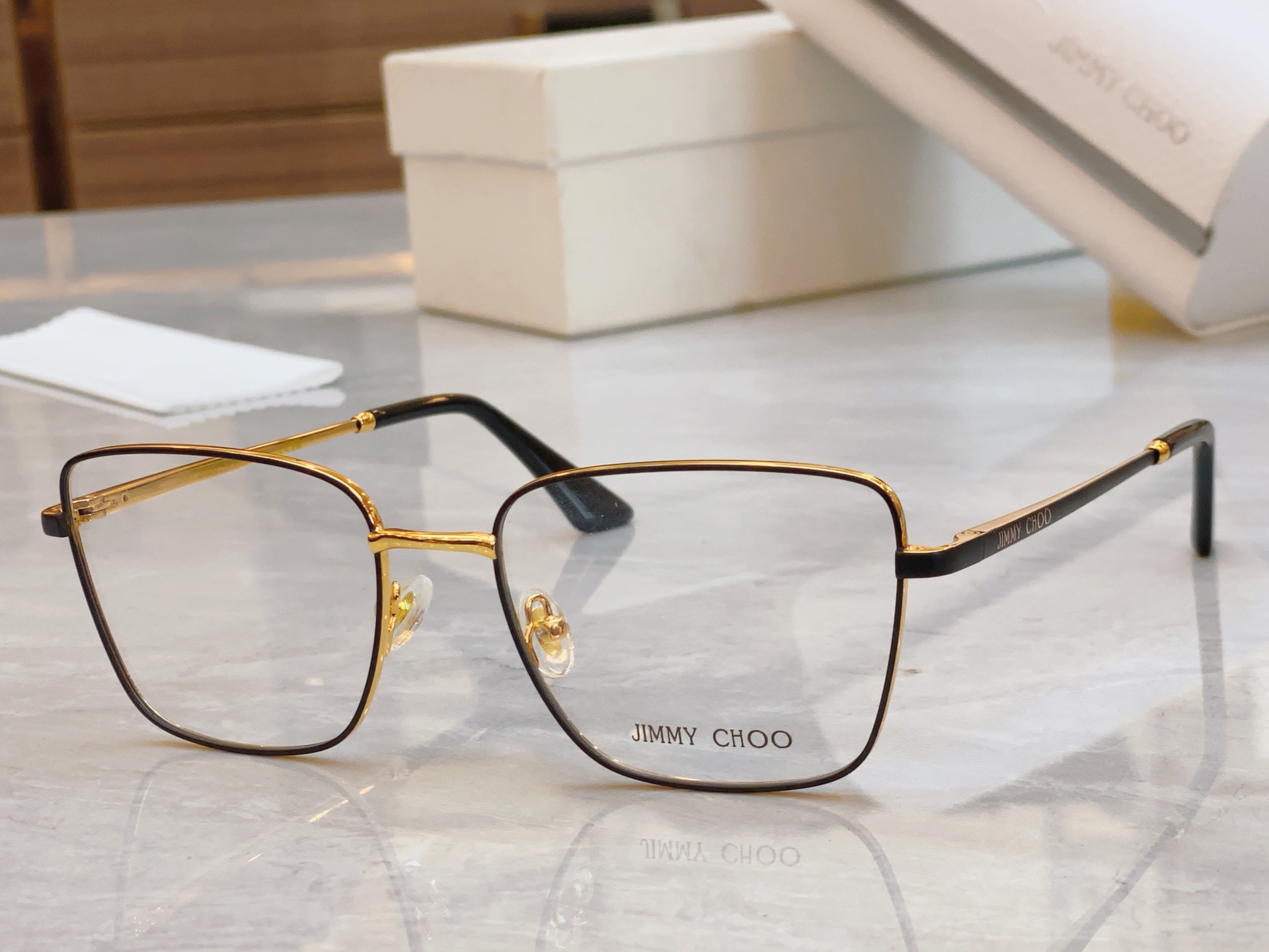 ，【JIMMY CHO*】吉米*周新款太阳镜，MODEL：JC2003，SIZE：56口18-145