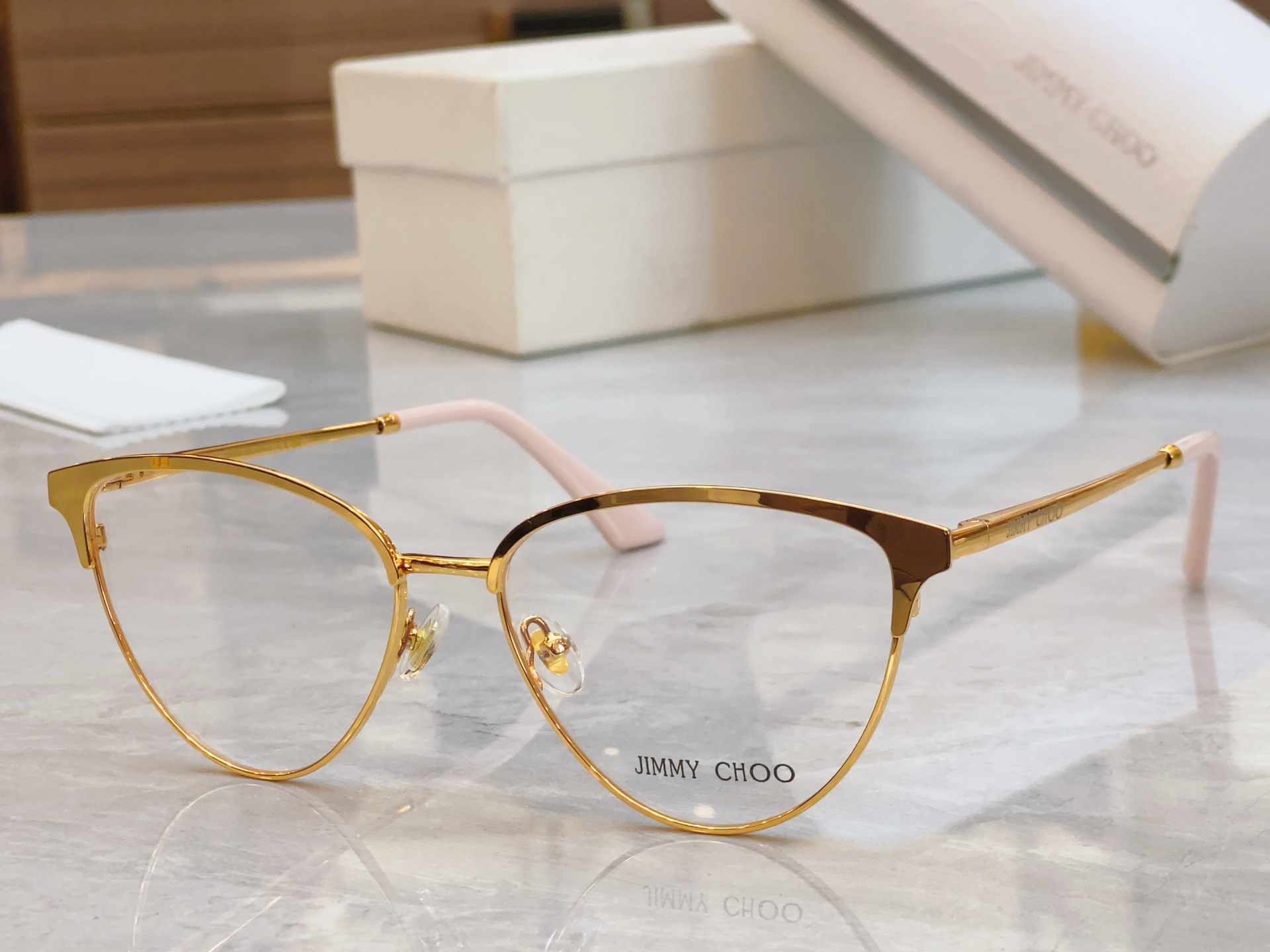 ，【JIMMY CHO*】吉米*周新款太阳镜，MODEL：JC2003，SIZE：56口18-145