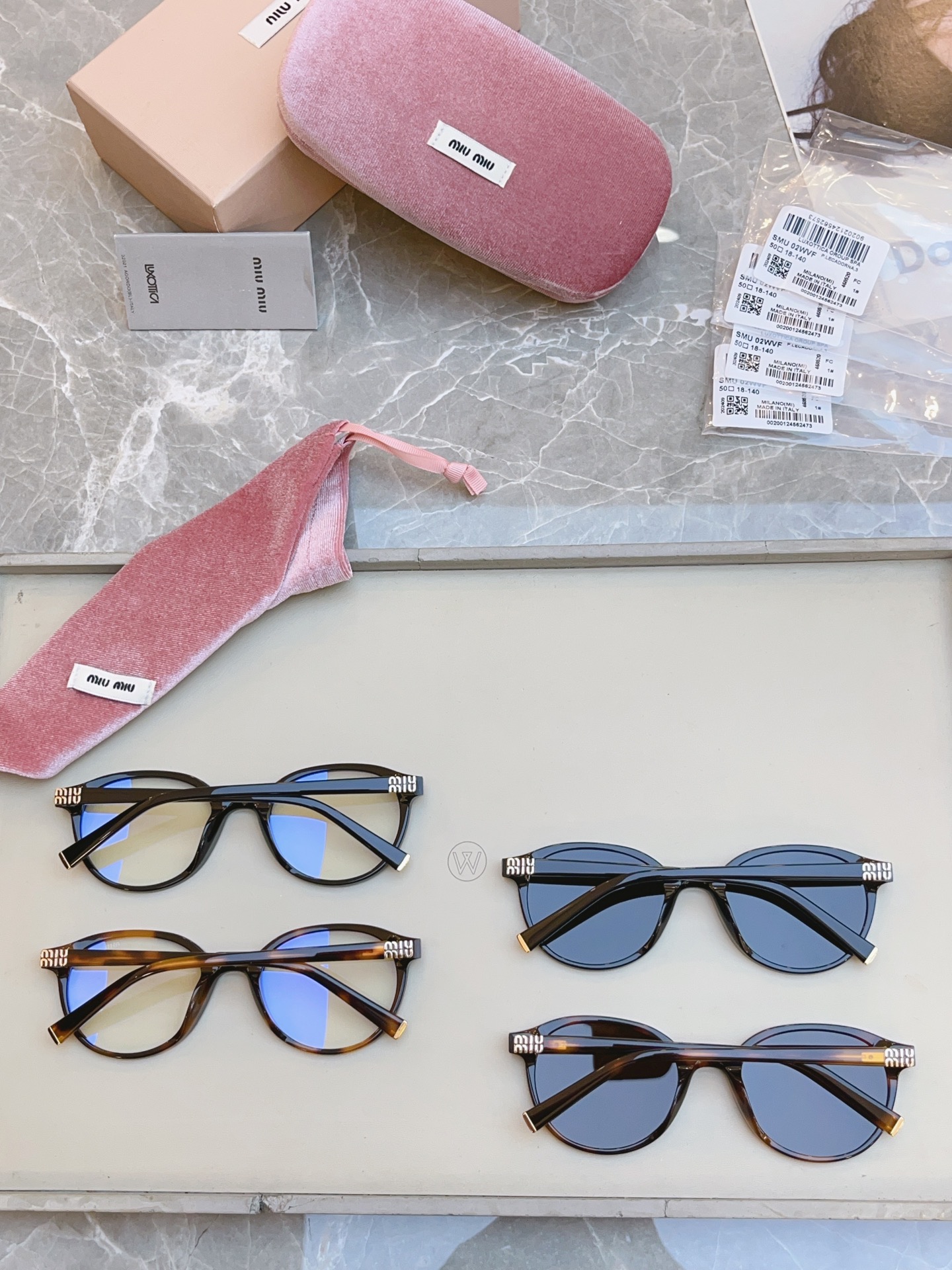，【MIUMI*】缪*缪新款太阳镜🕶️，Mod：VMU 02WVF，SIZE50口18-140