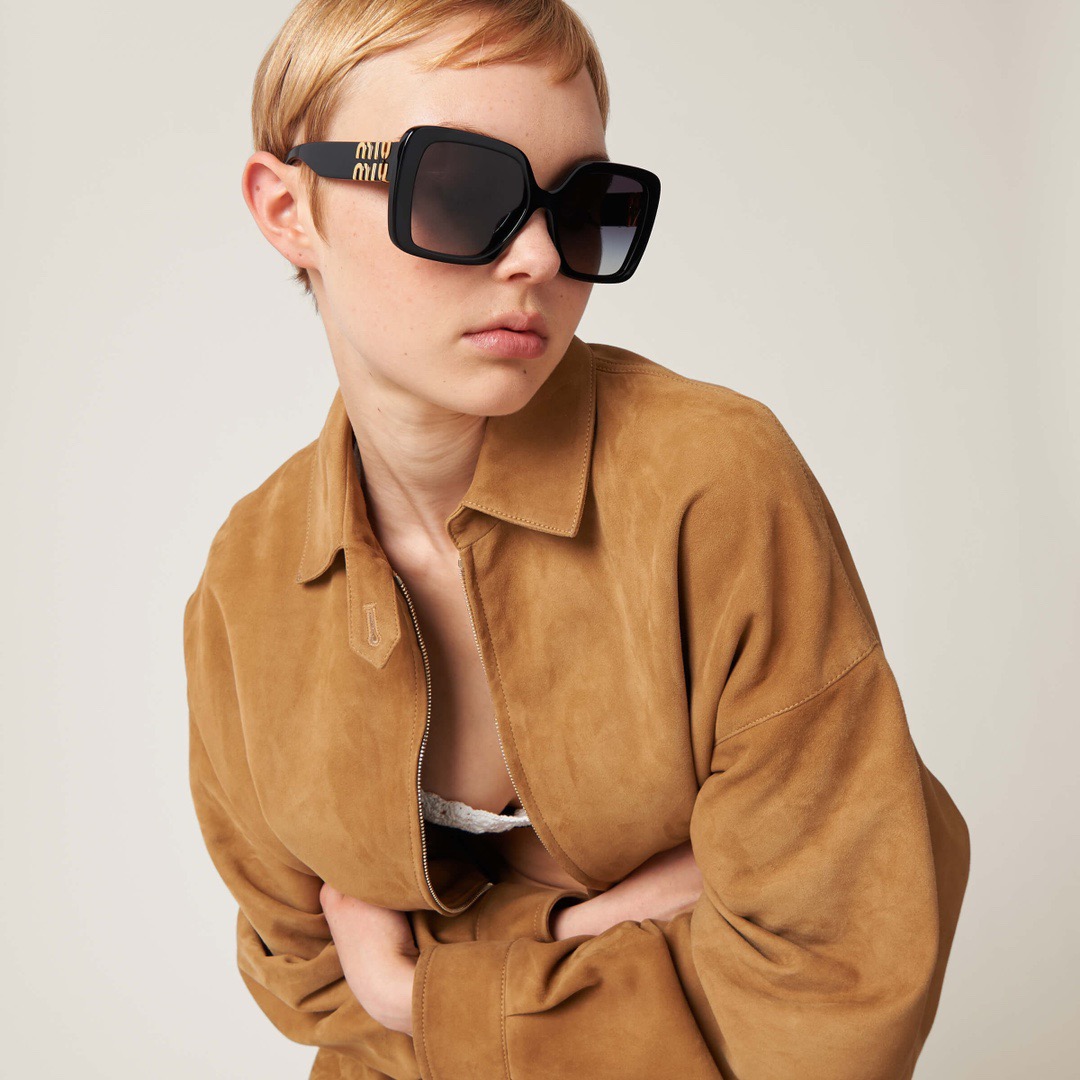 ，【MIUMI*】缪*缪新款太阳镜🕶️，ModSMU 10Y，高版本✨SIZE56口17-135