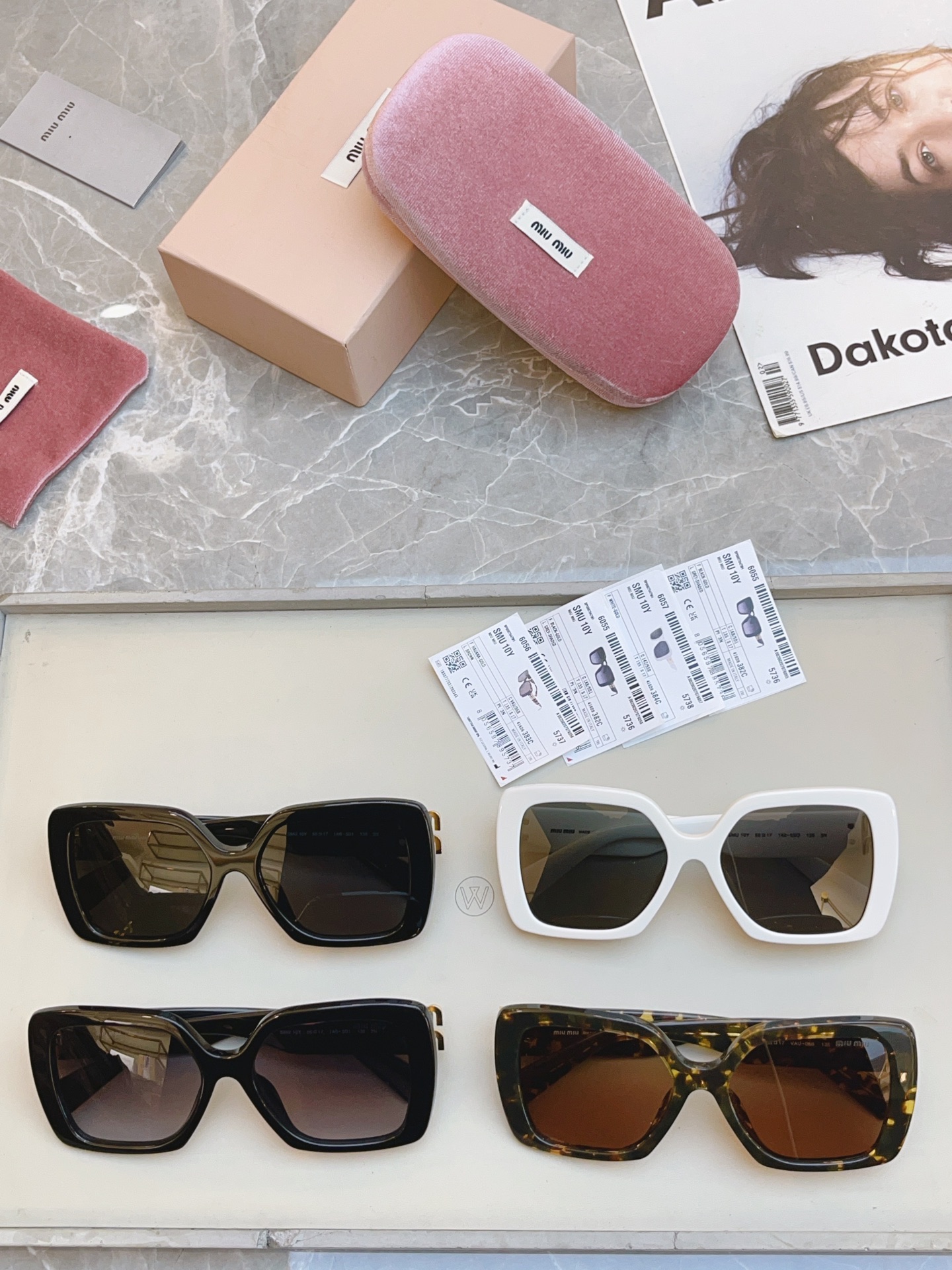 ，【MIUMI*】缪*缪新款太阳镜🕶️，ModSMU 10Y，高版本✨SIZE56口17-135