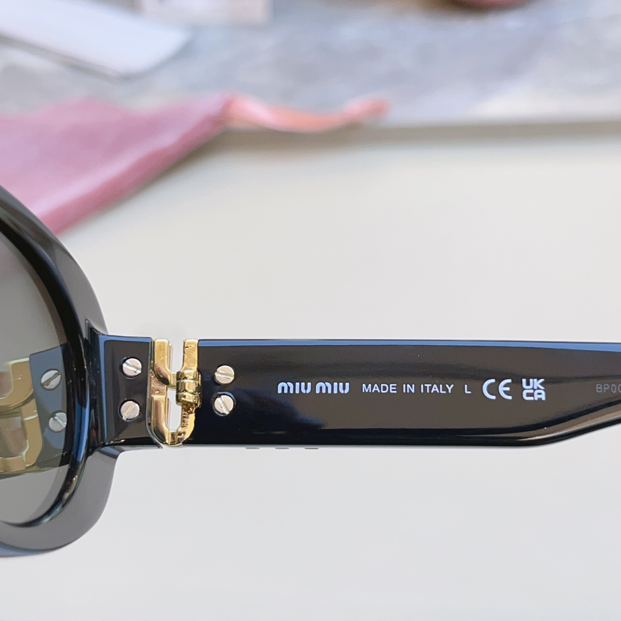 ，【MIUMI*】缪*缪新款太阳镜🕶️，ModSMU 06Z，高版本✨SIZE55口20-140