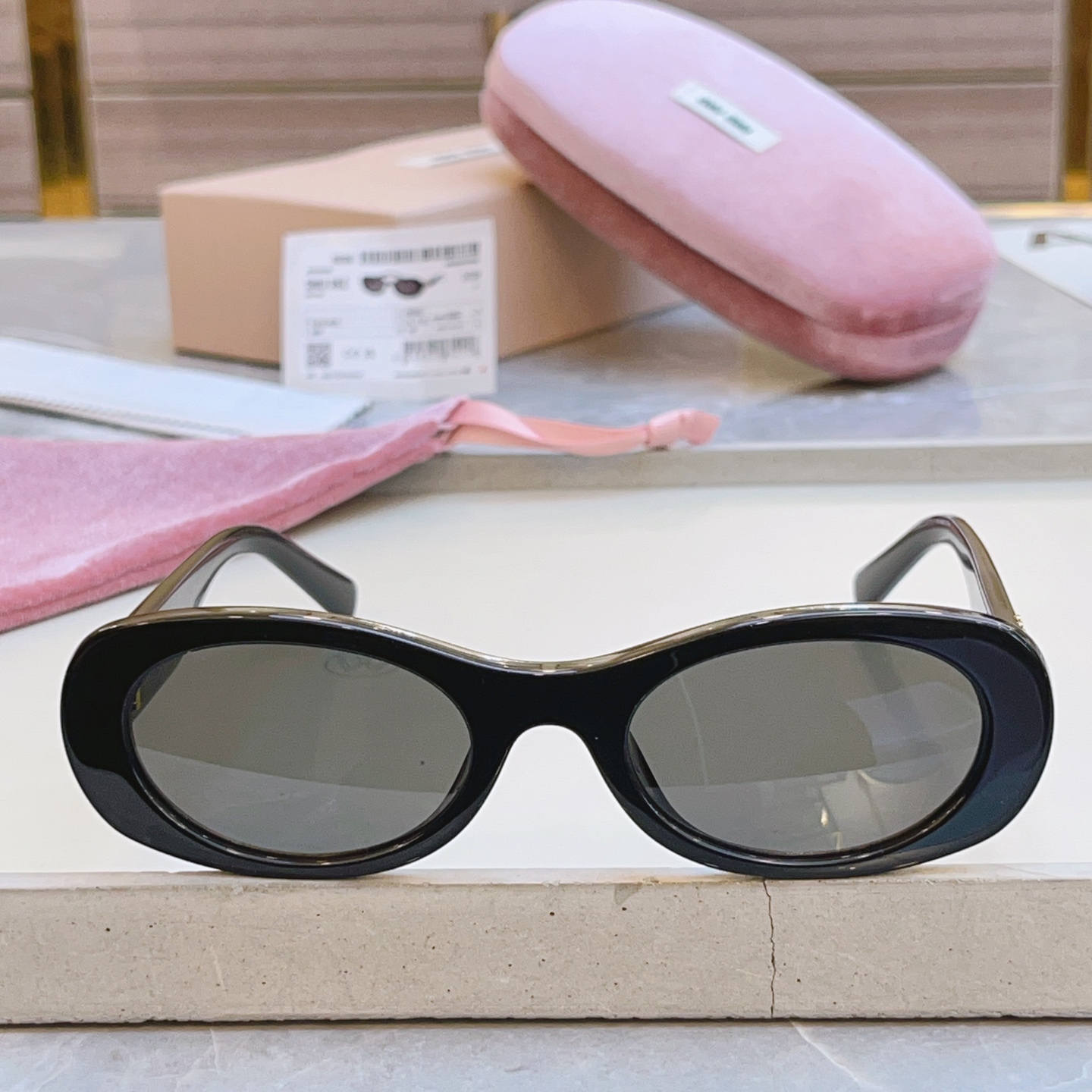 ，【MIUMI*】缪*缪新款太阳镜🕶️，ModSMU 06Z，高版本✨SIZE55口20-140