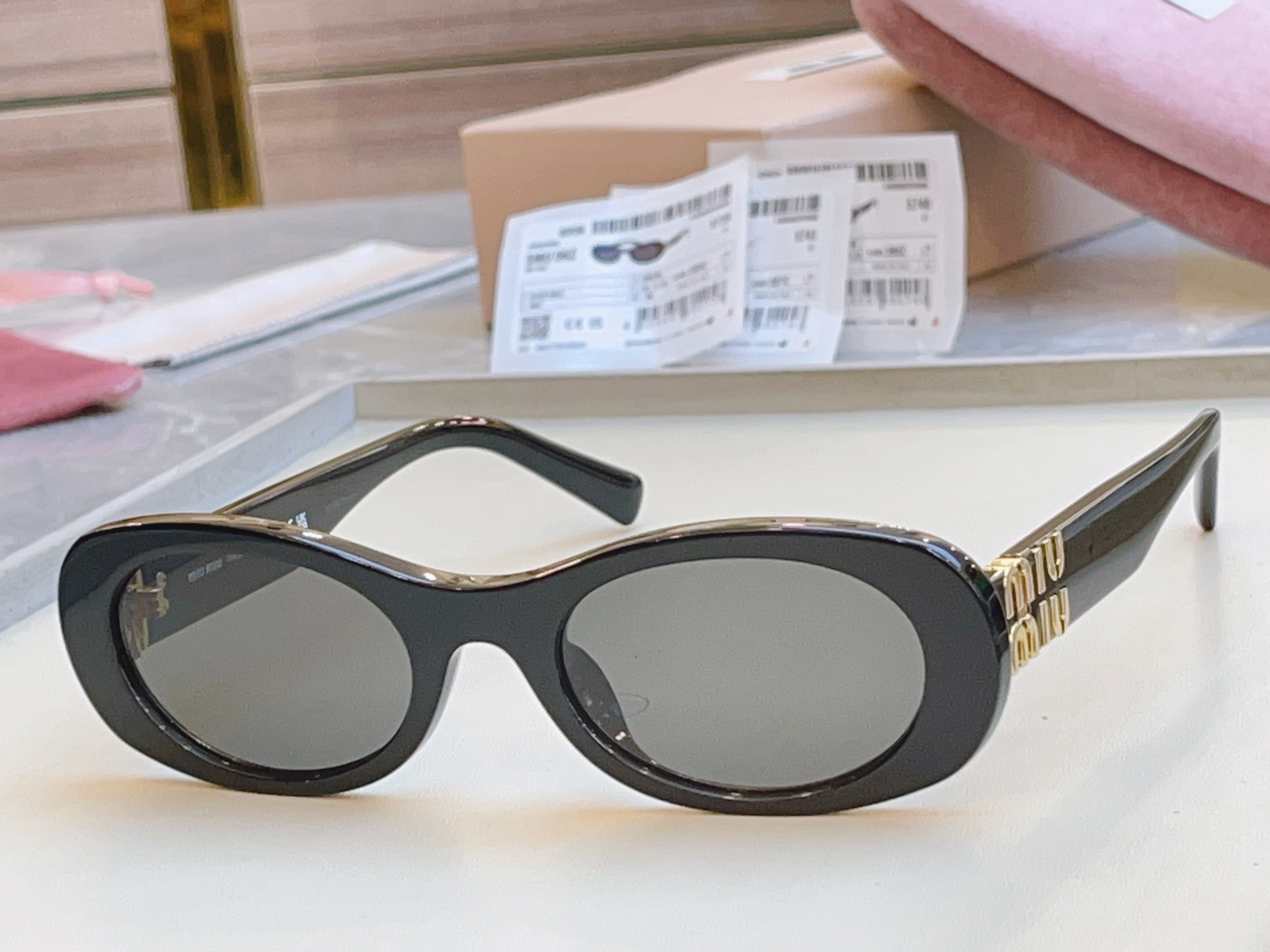 ，【MIUMI*】缪*缪新款太阳镜🕶️，ModSMU 06Z，高版本✨SIZE55口20-140