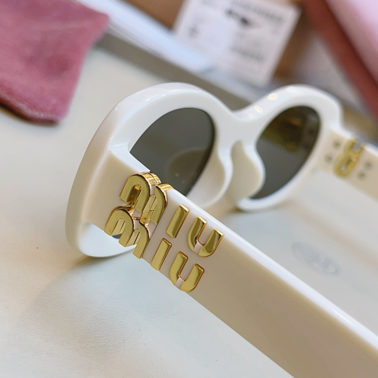 ，【MIUMI*】缪*缪新款太阳镜🕶️，ModSMU 06Z，高版本✨SIZE55口20-140