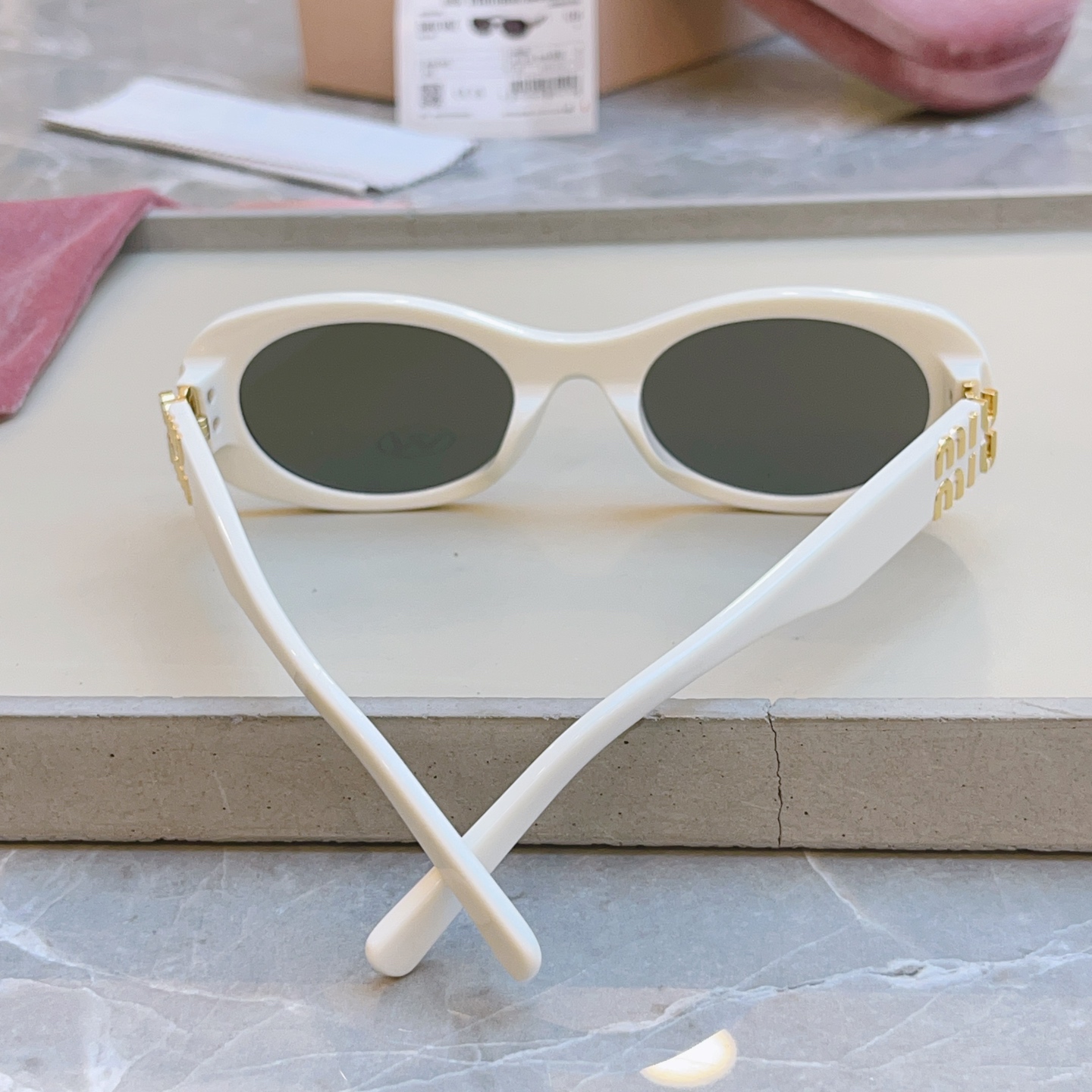 ，【MIUMI*】缪*缪新款太阳镜🕶️，ModSMU 06Z，高版本✨SIZE55口20-140