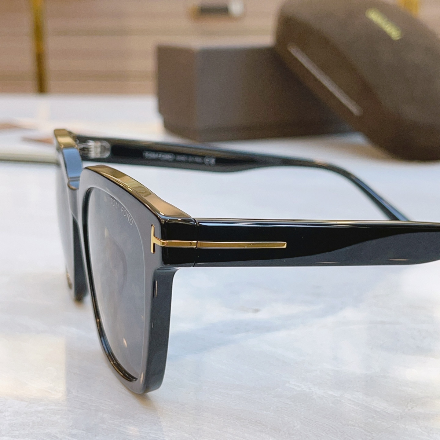 ，【TOM FOR*】汤姆*福特新款太阳镜🕶️，MODEL：TF1162，SIZE：53口22-145