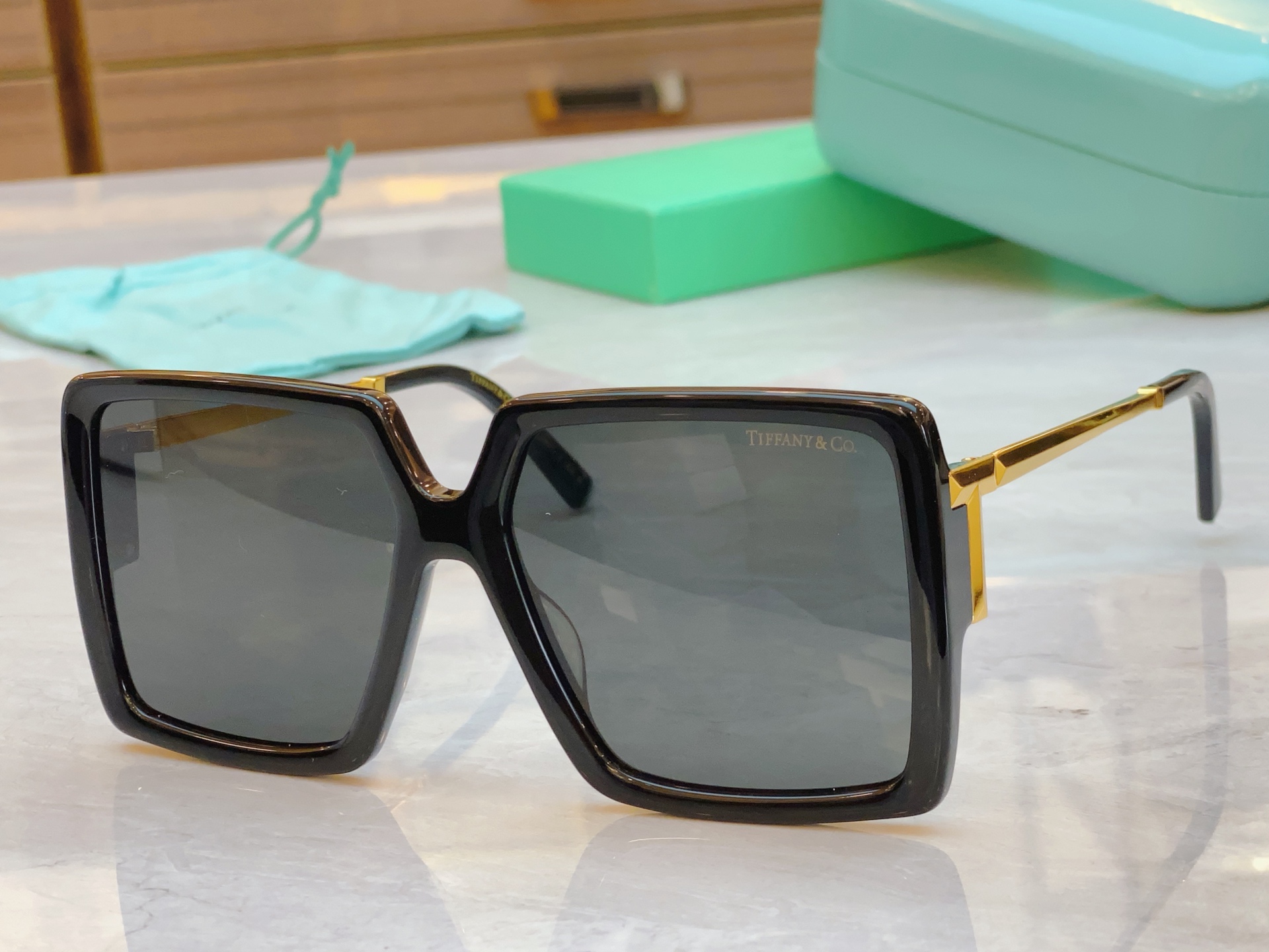 ，【Tiffany & Co.】蒂芙*尼新款太阳镜🕶️，Mod：TF4212，Size：59口17-13
