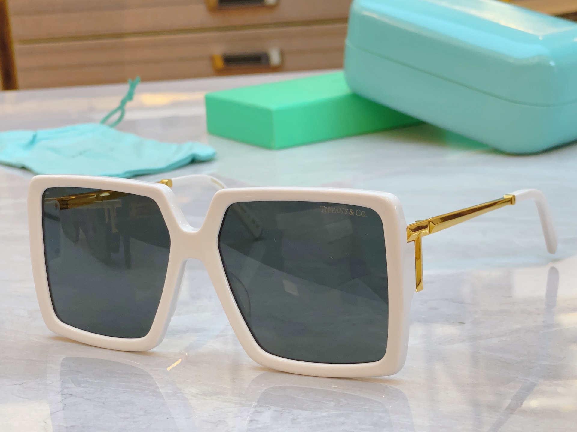 ，【Tiffany & Co.】蒂芙*尼新款太阳镜🕶️，Mod：TF4212，Size：59口17-13