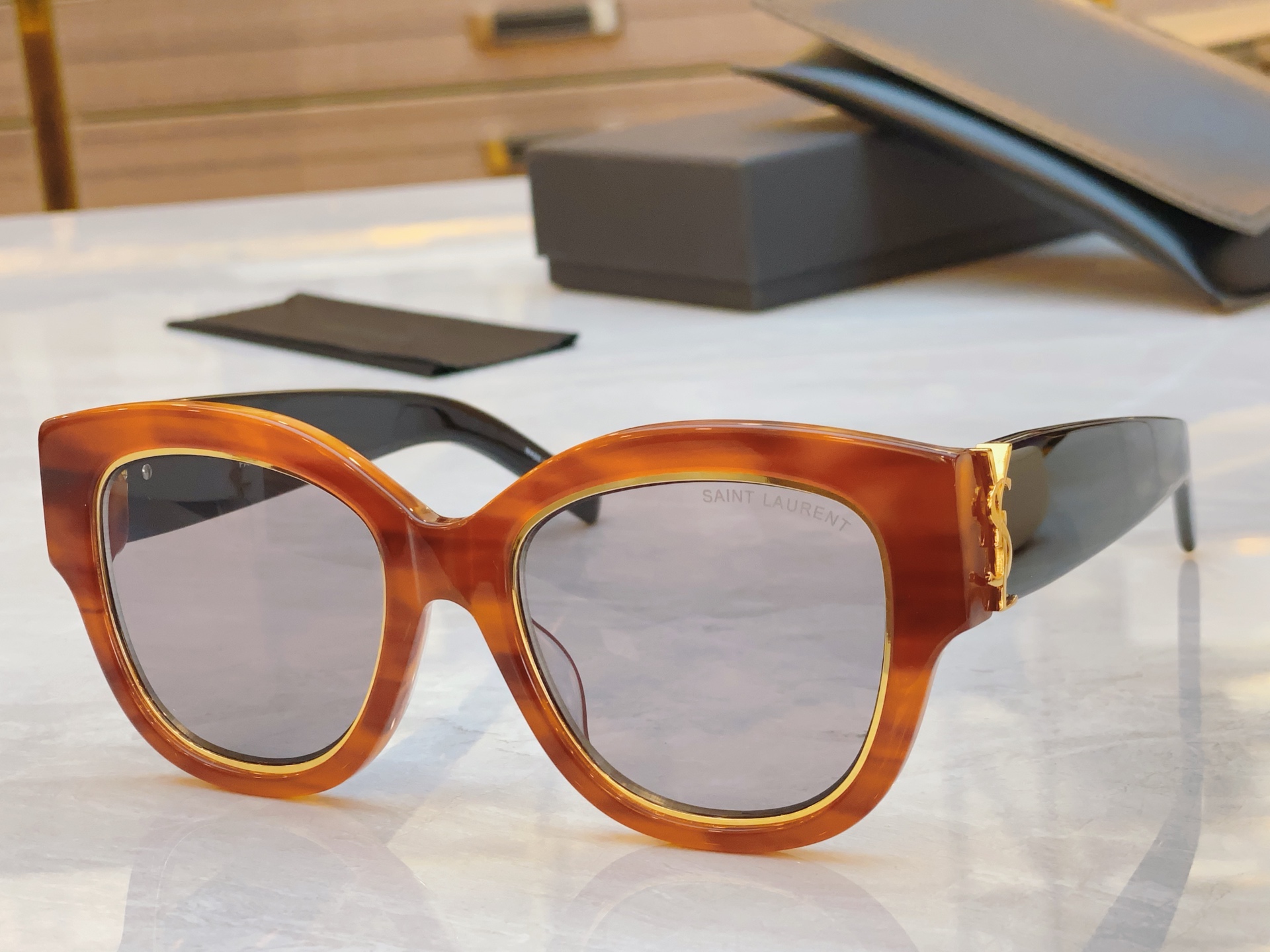 ，【SAINT LAUREN*】圣罗*兰新款眼镜架。MODEL：SL M95D，SIZE：53口21-1