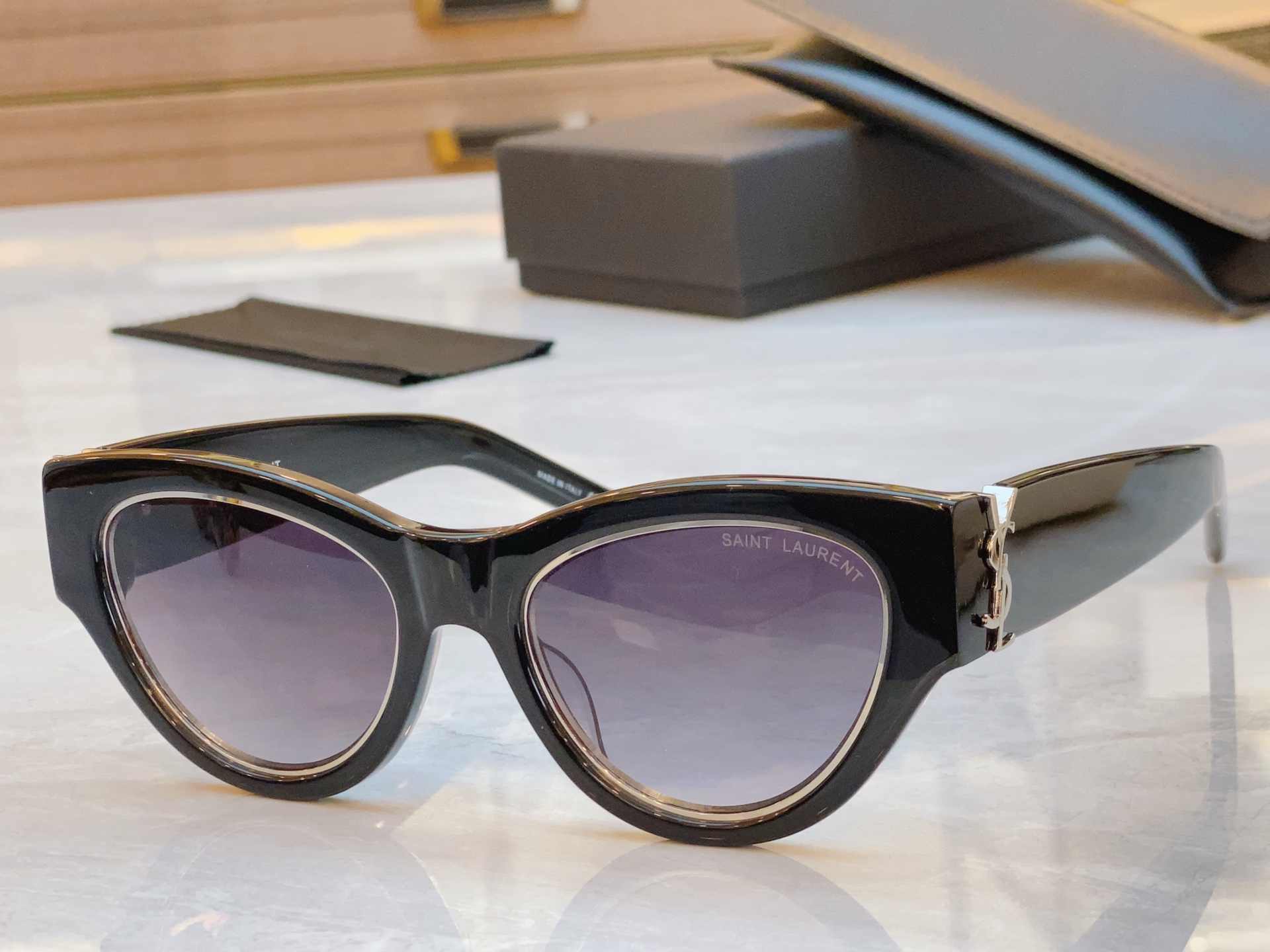 ，【SAINT LAUREN*】圣罗*兰新款眼镜架。MODEL：SL M94D，SIZE：53口21-1