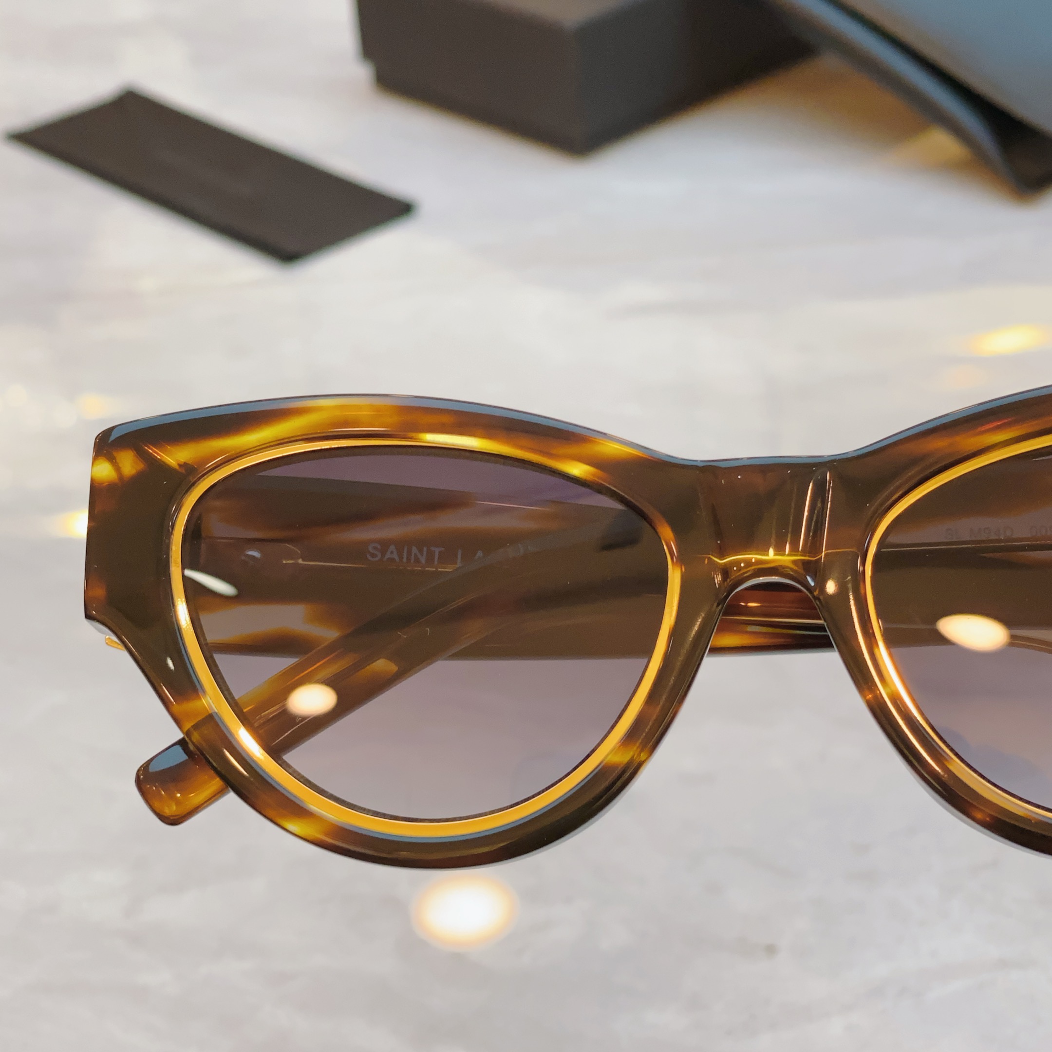 ，【SAINT LAUREN*】圣罗*兰新款眼镜架。MODEL：SL M94D，SIZE：53口21-1