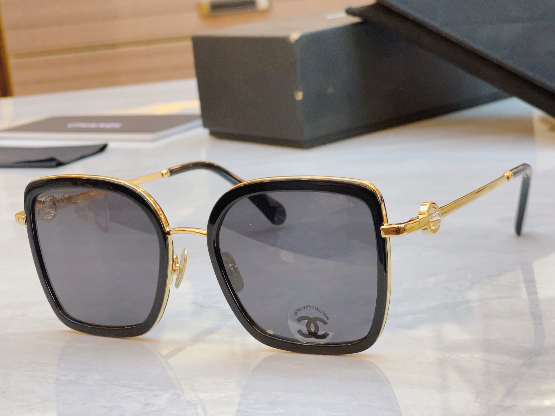 ，【CHANE*】香奈*儿新款太阳镜🕶️，MODEL：CH2222，SIZE：54口20-142