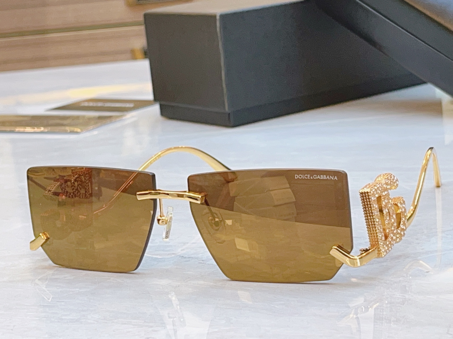 ，【DOLCE & GABBAN*】D*G新款太阳镜，MODEL：DG2304B，SIZE：60口14-