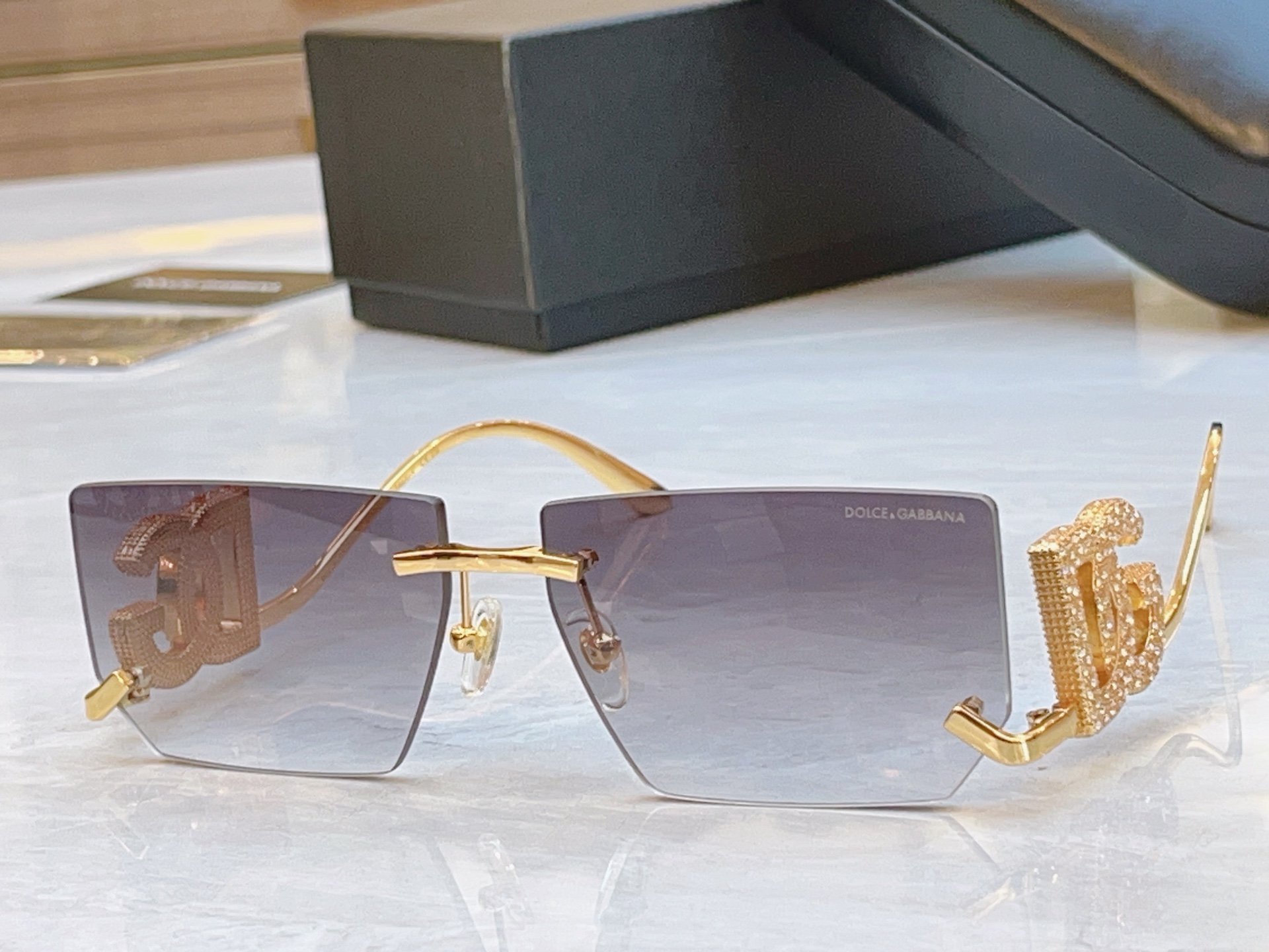 ，【DOLCE & GABBAN*】D*G新款太阳镜，MODEL：DG2304B，SIZE：60口14-
