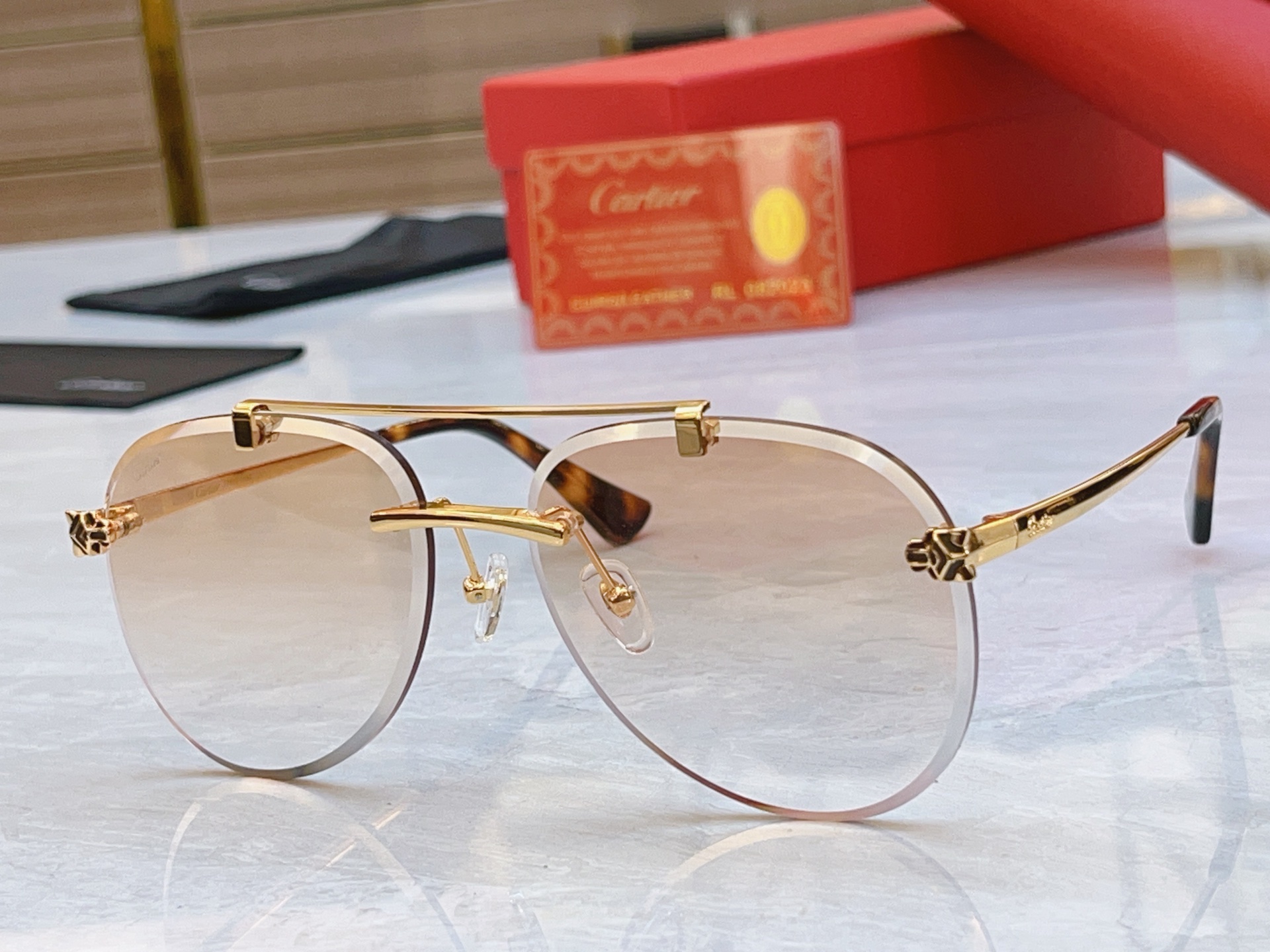 ，【CARTIE*】卡地*亚新款太阳镜，CT01586O，size60口18-142