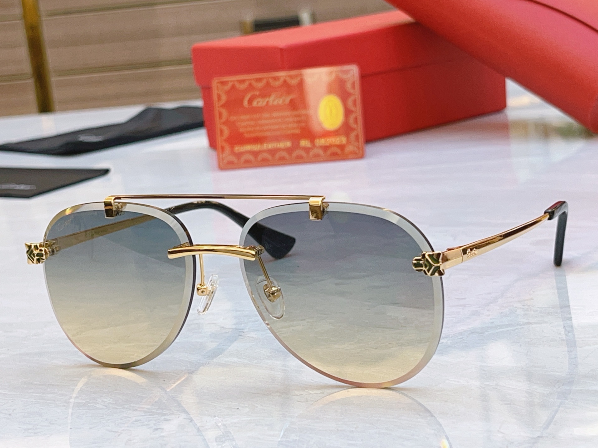 ，【CARTIE*】卡地*亚新款太阳镜，CT01586O，size60口18-142