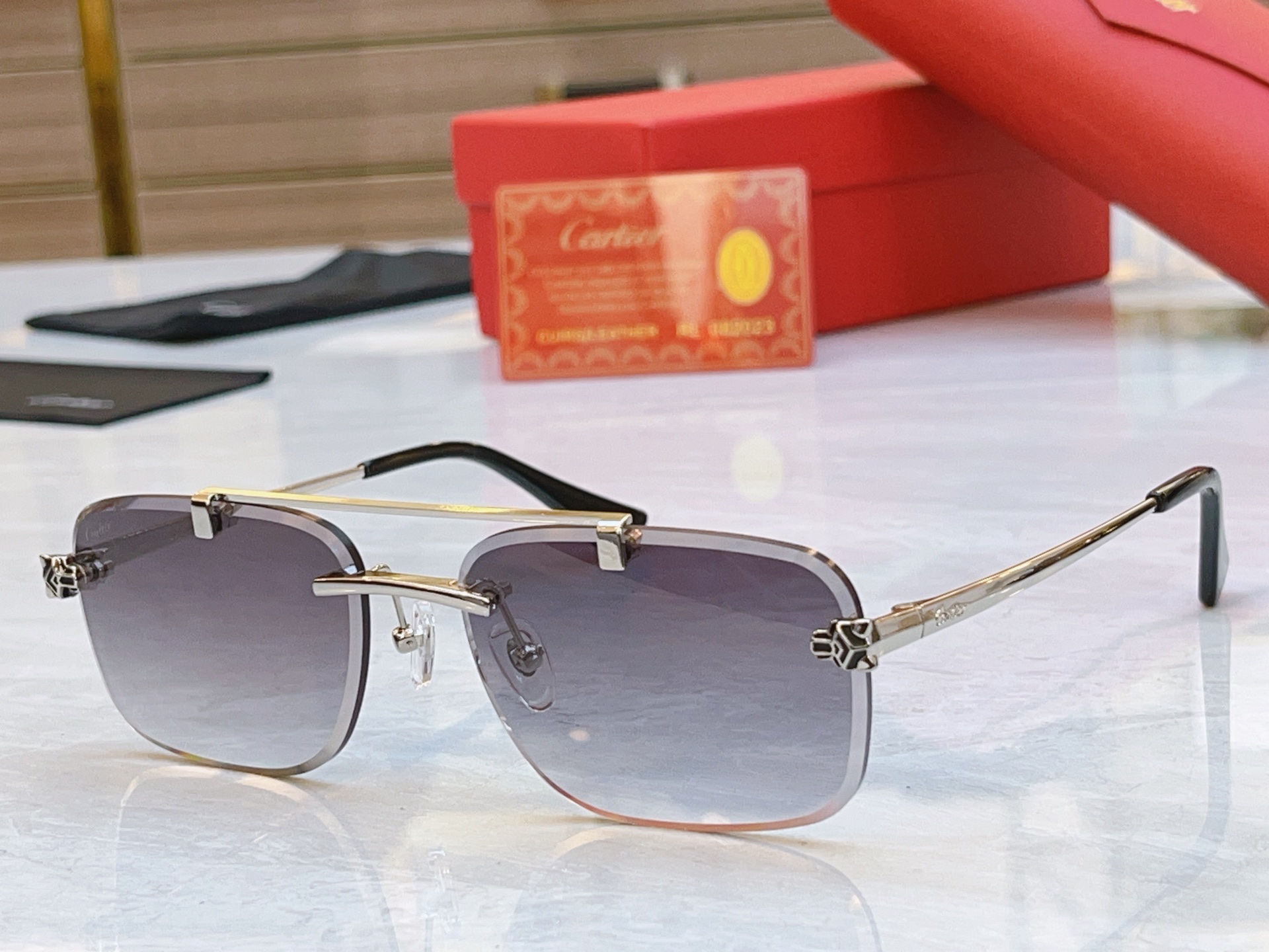 ，【CARTIE*】卡地*亚新款太阳镜，CT01586O，size60口18-142