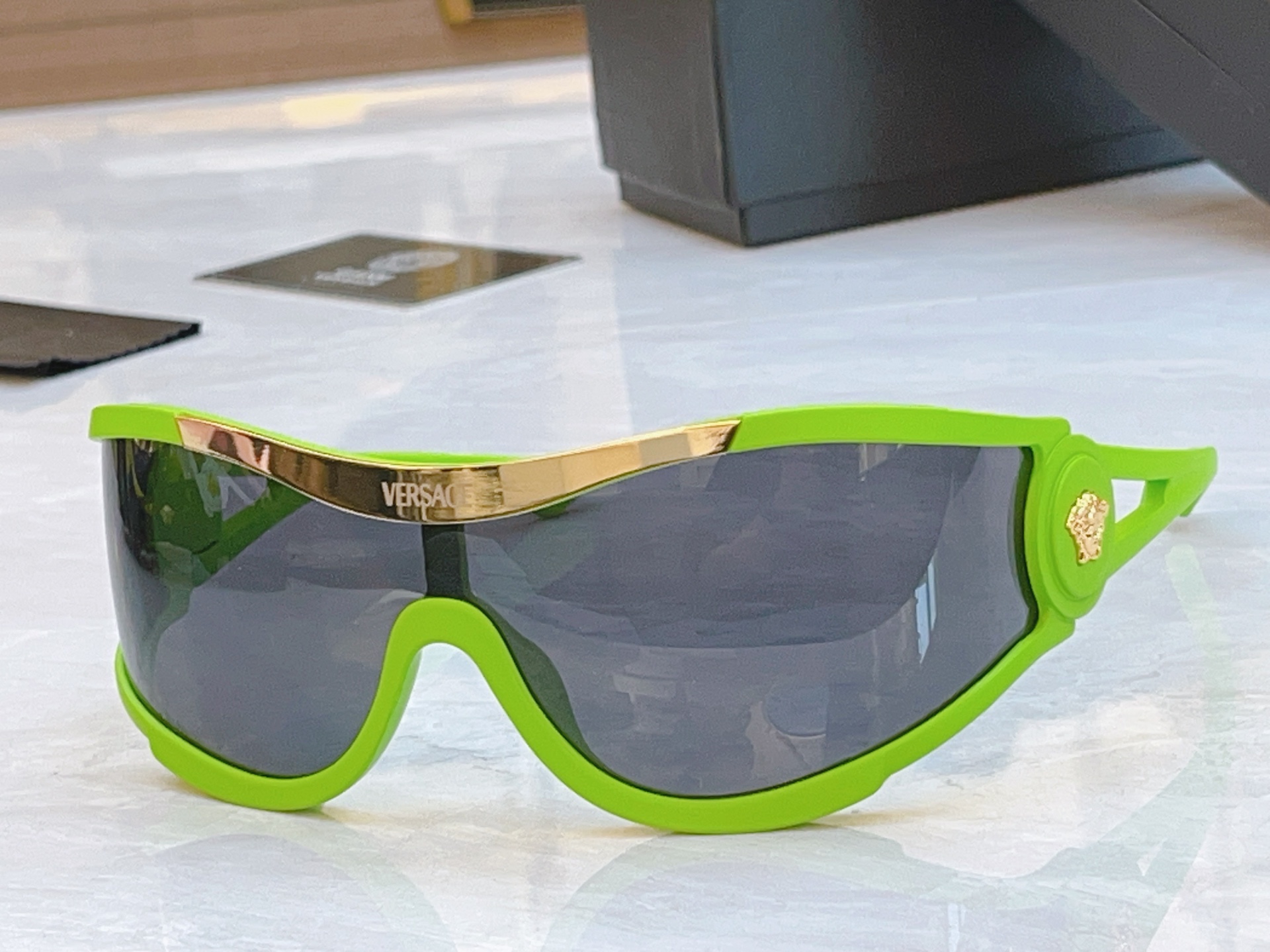 NO:363160,,【VERSAC*】Van Sizhe new sunglasses, MODELVS4475, SIZE42 14-110 glasses sunglasses, glasses, versace, versace19860909,【VERSAC*】范思*哲新款太阳镜, MODELVS4475,SIZE42口14-110眼镜墨镜太阳镜,眼镜,versace,versace,glasses