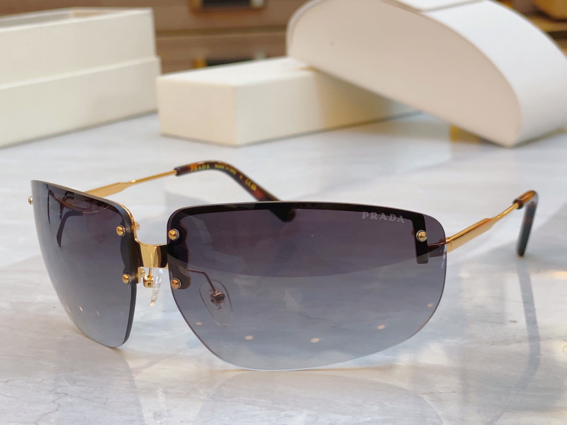 ，【PRAD*】普拉*达新款太阳镜🕶️，MODEL：PS 75，SIZE：75口12-125