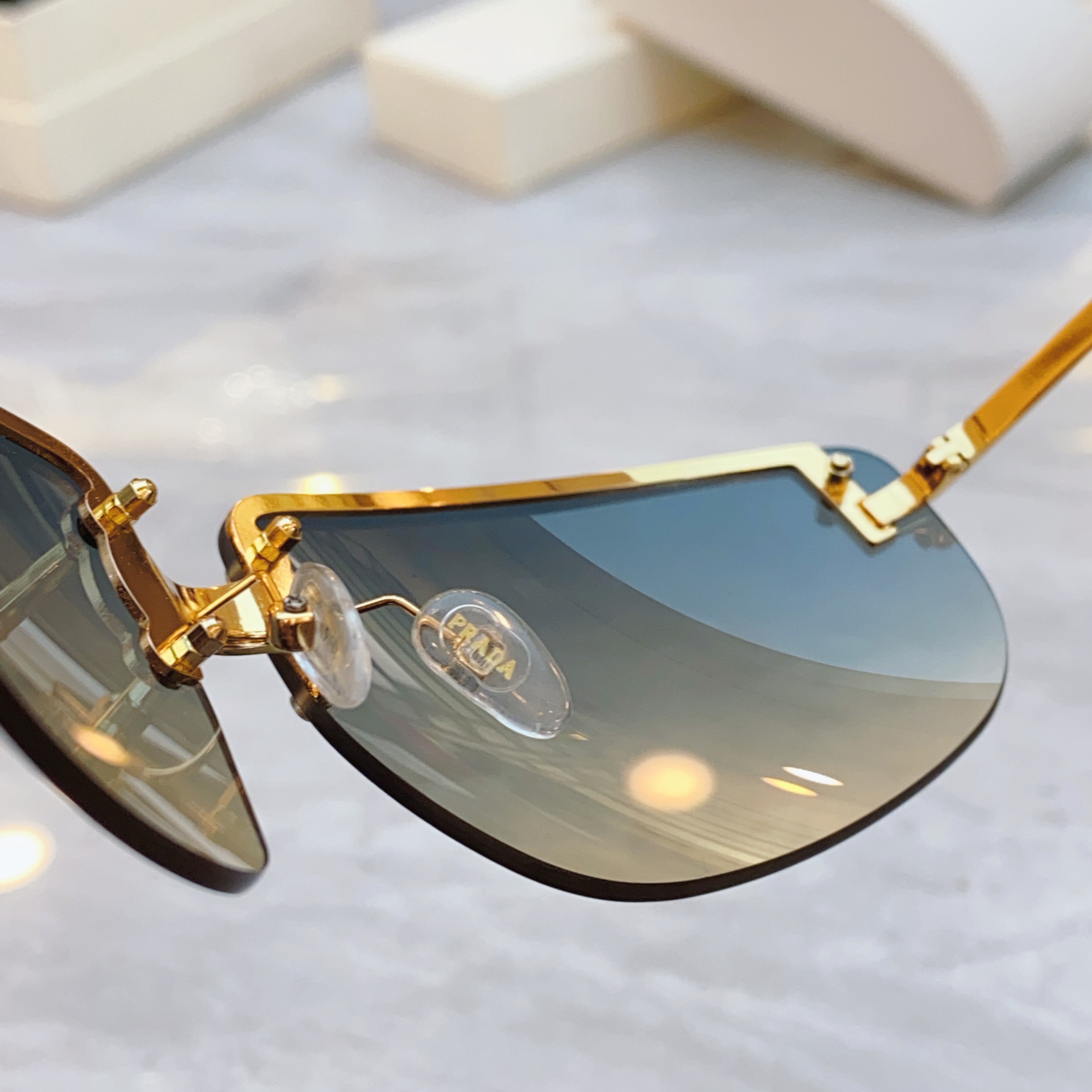 ，【PRAD*】普拉*达新款太阳镜🕶️，MODEL：PS 75，SIZE：75口12-125