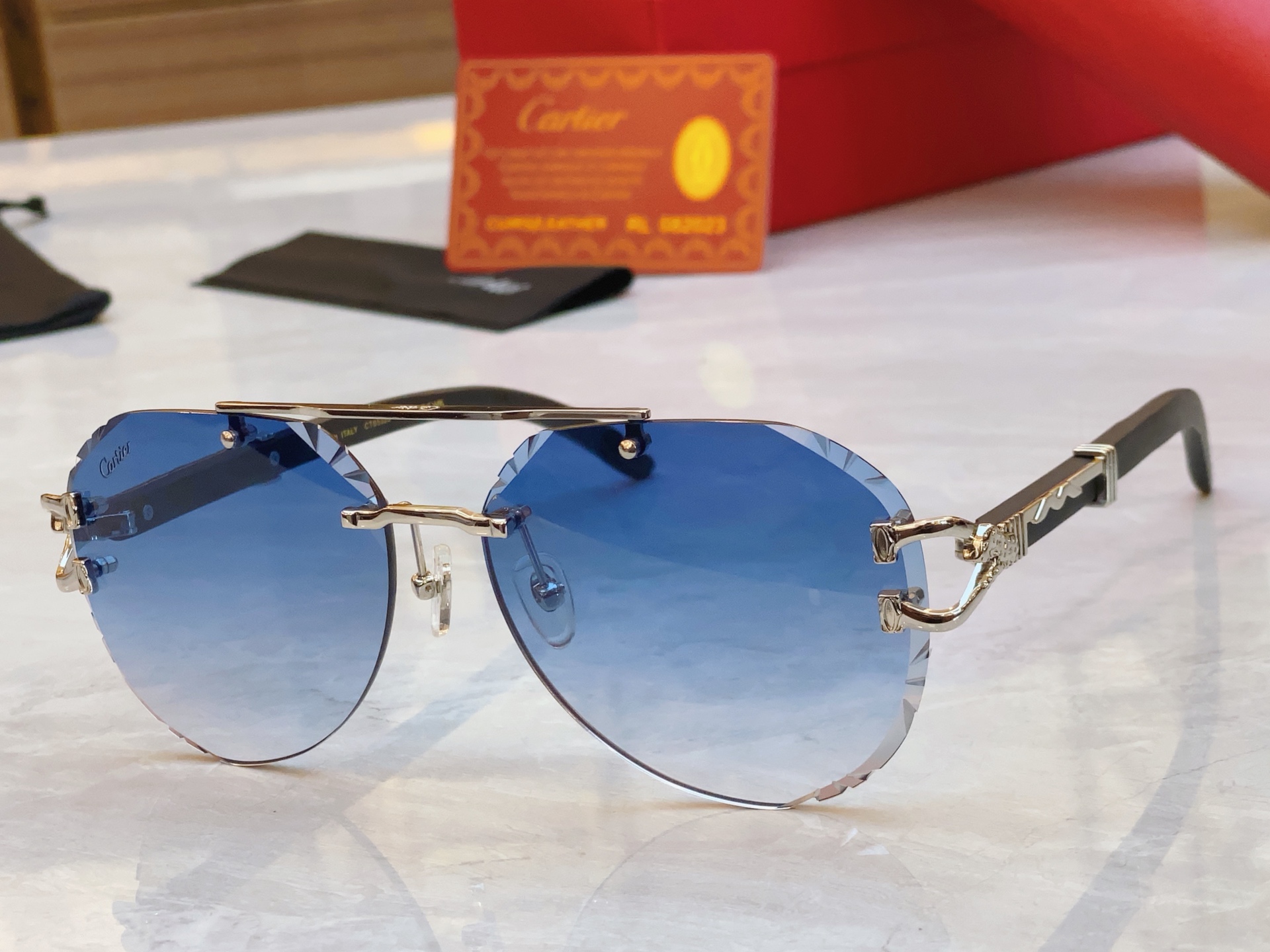 ，【CARTIE*】卡地*亚新款太阳镜，CT0532S ，size61口15-140