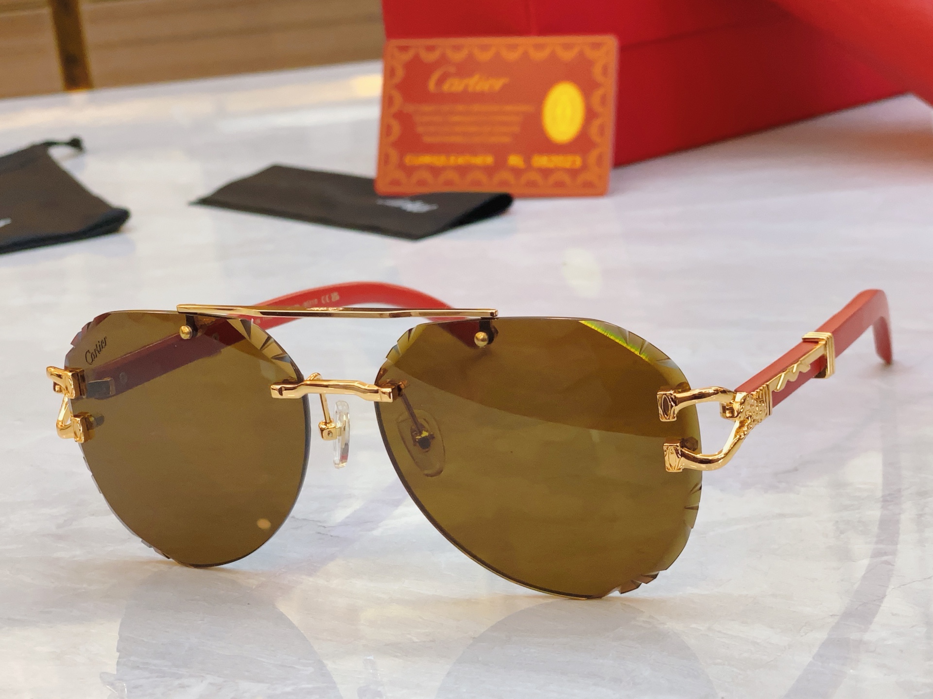 ，【CARTIE*】卡地*亚新款太阳镜，CT0532S ，size61口15-140