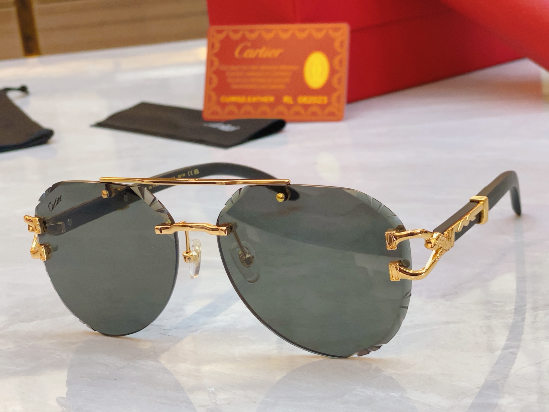 ，【CARTIE*】卡地*亚新款太阳镜，CT0532S ，size61口15-140