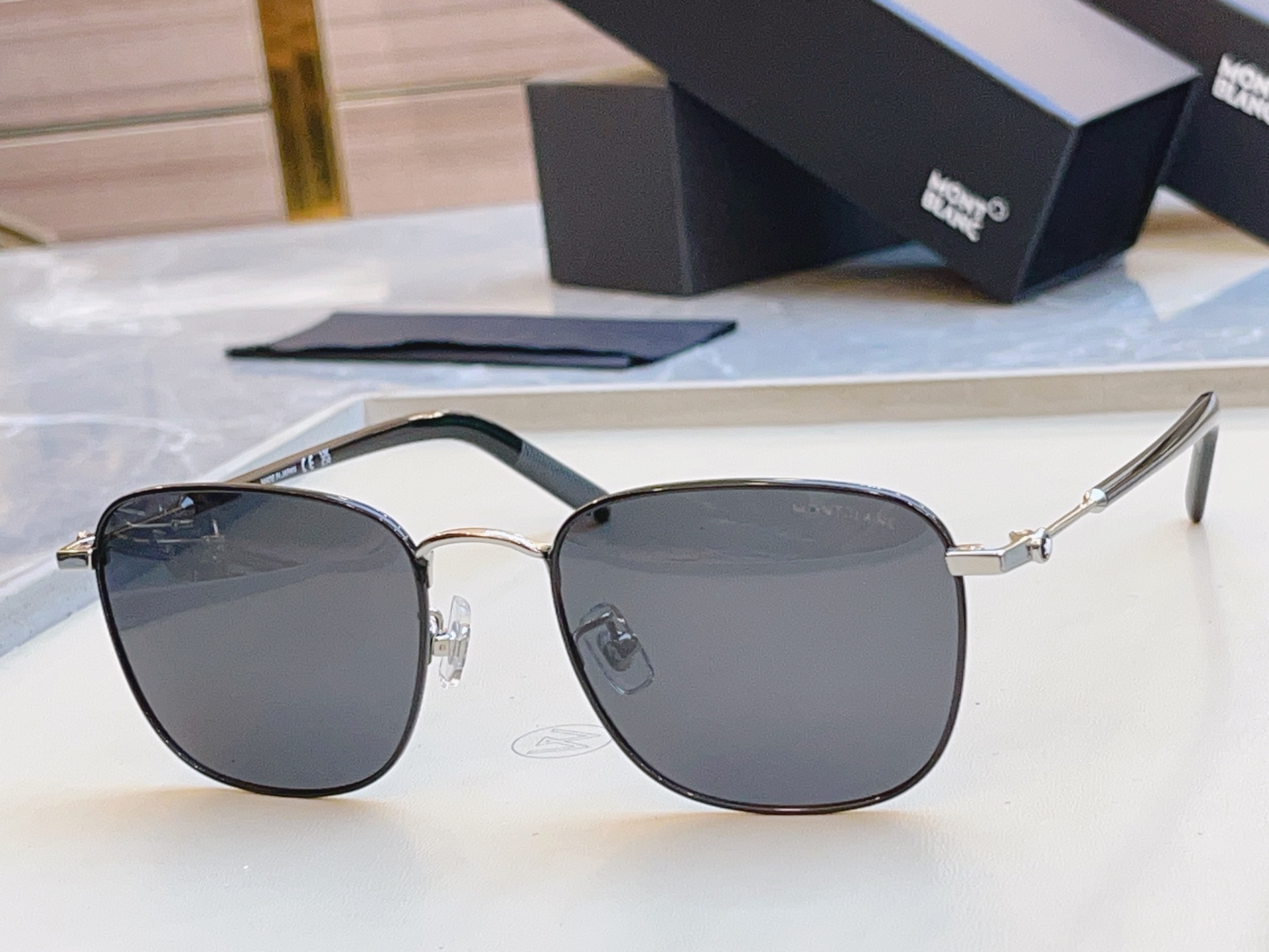 ，【MONT BLAN*】万宝龙新款光学架，钛架✨，MODELMB0392O，SIZE 55口20-14