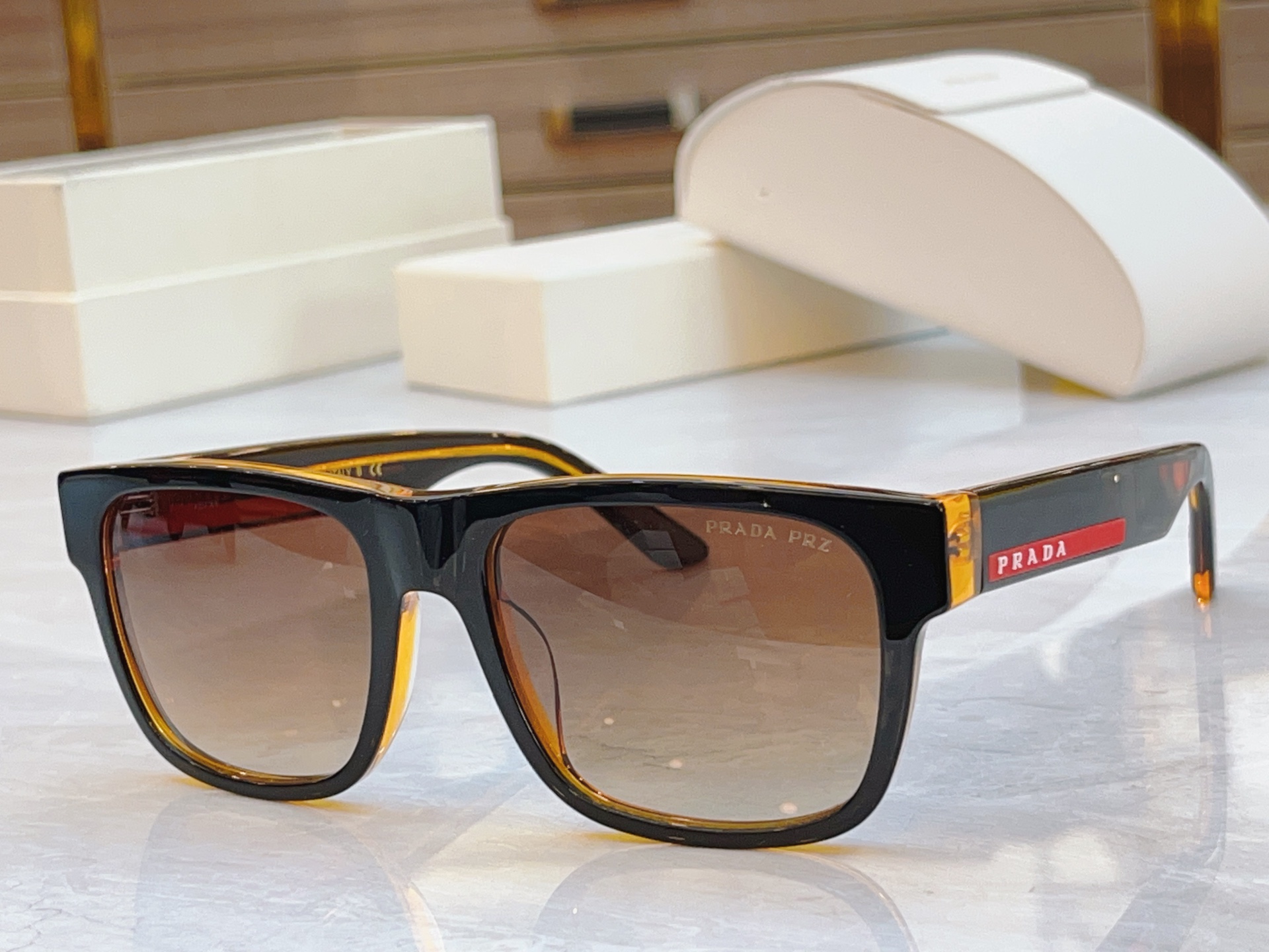 ，【PRAD*】普拉*达新款太阳镜🕶️，MODEL：PS072S，SIZE：53口19-145